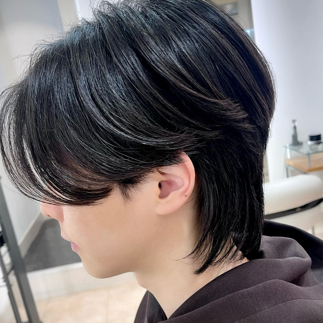 今時っぽいヘアスタイルのメンズ
