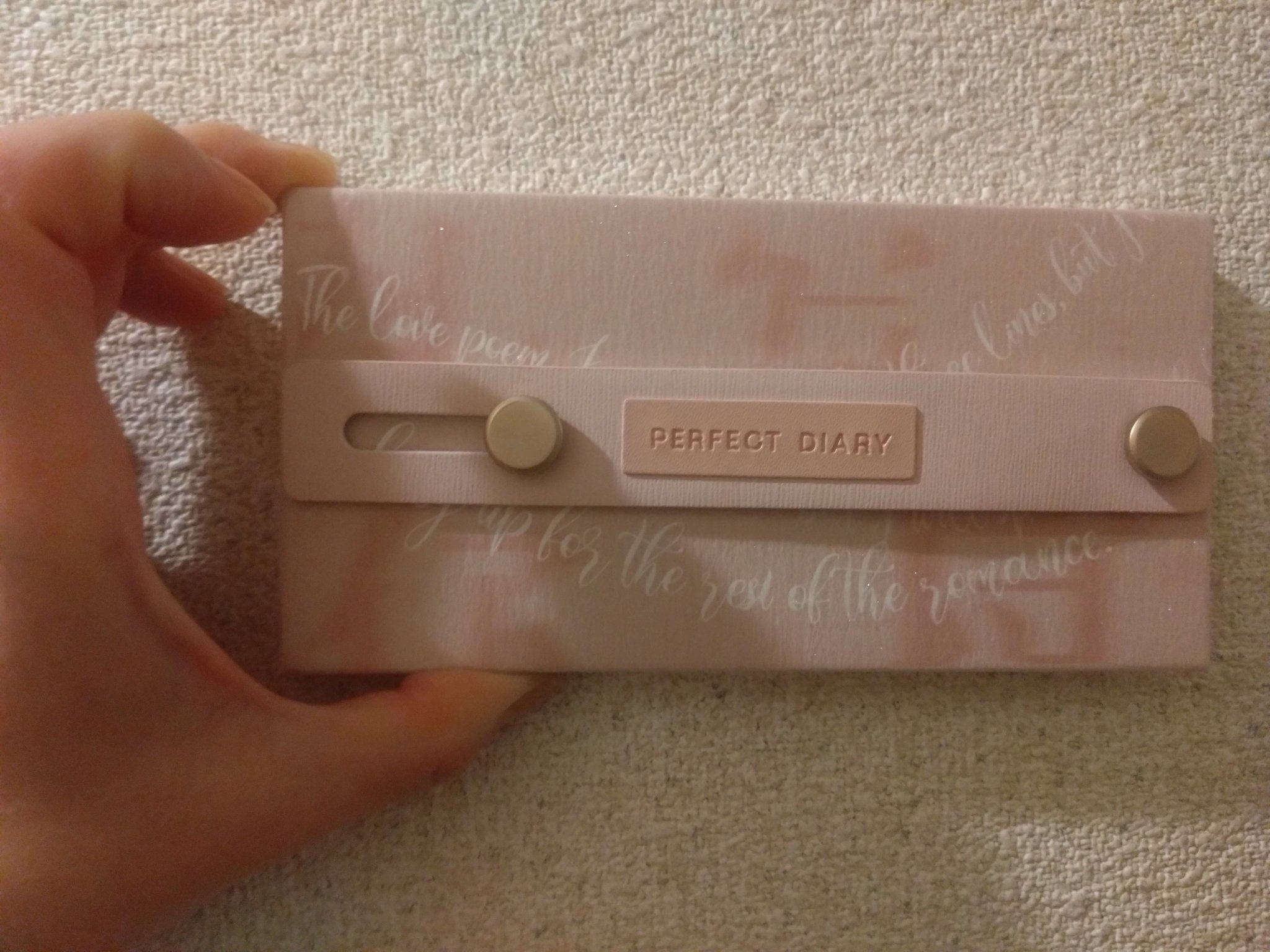 デザイナーアイズ＆チークパレット/PERFECT DIARY/アイシャドウを使ったクチコミ（1枚目）