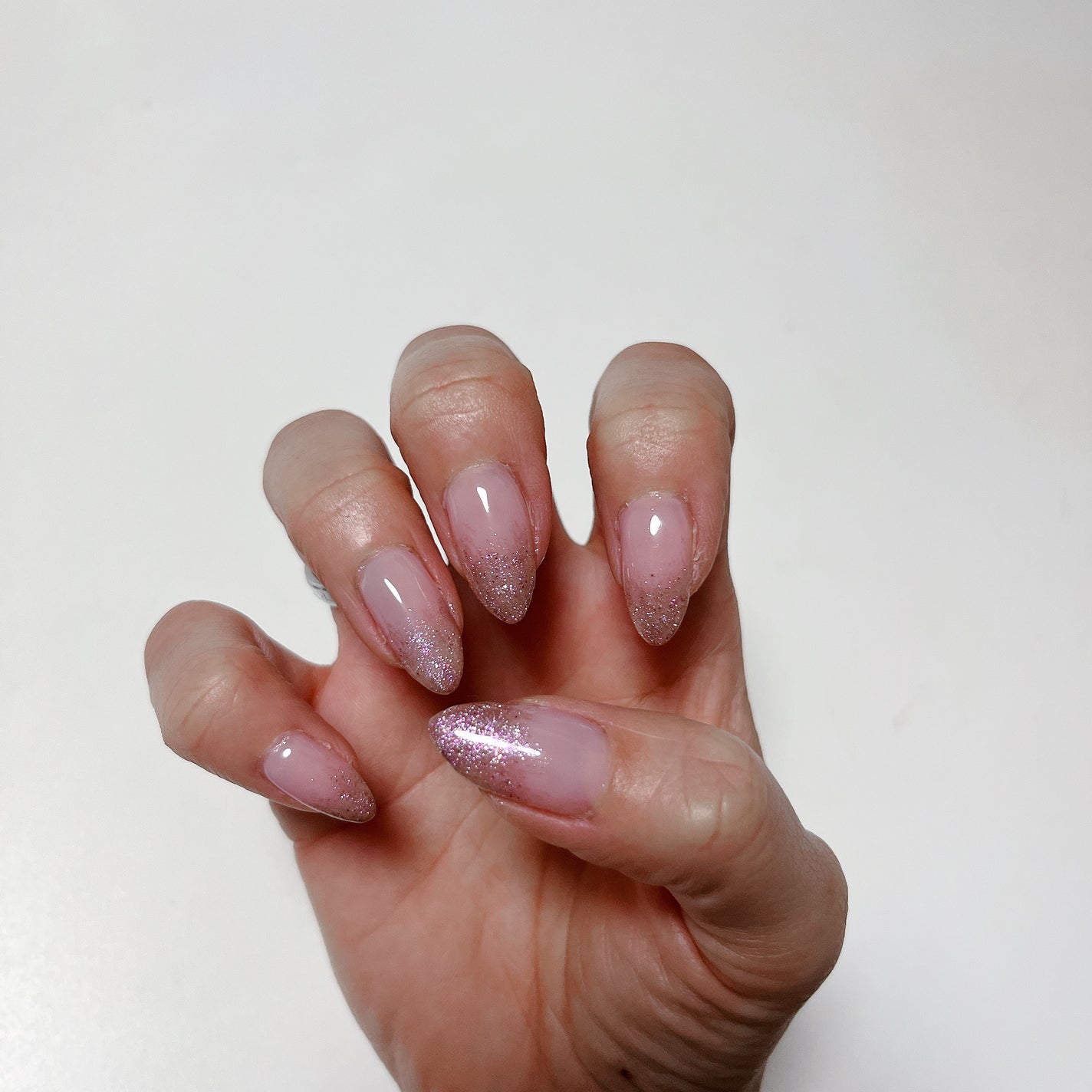 riii-.-noo on LIPS 「💅✨今回はじめての剥がせるnailにしてもらいました✨やっぱり..」(2枚目)