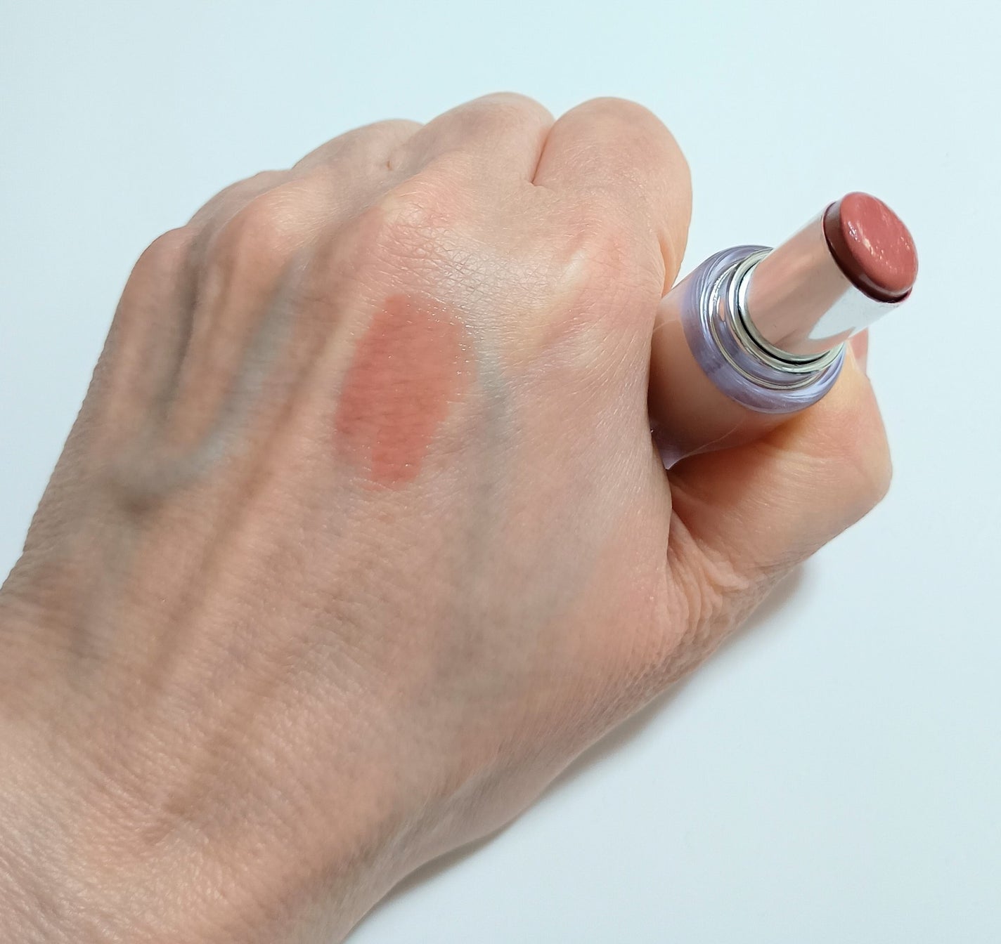 ボンディンググロウリップスティック/Laka/口紅を使ったクチコミ(1枚目)