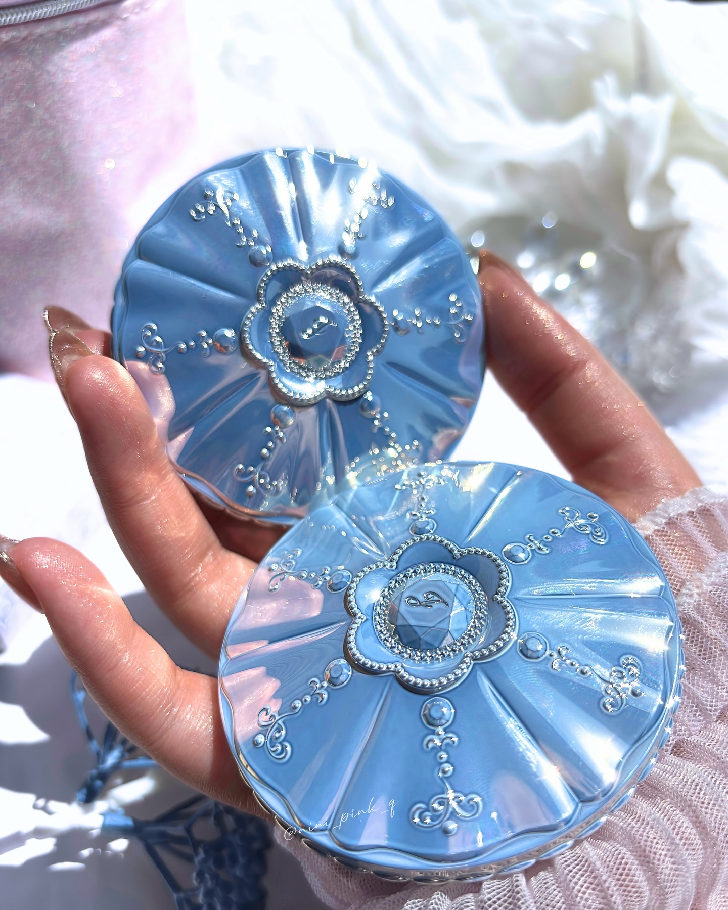 2025年春新作パウダーチーク】ジルスチュアート パステルペタル