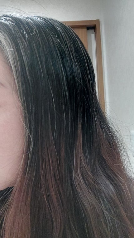 ロータス シャイニーオイル ヘアスプレー フィグ&ローズの香り/ダイアン/ヘアスプレーを使ったクチコミ(4枚目)