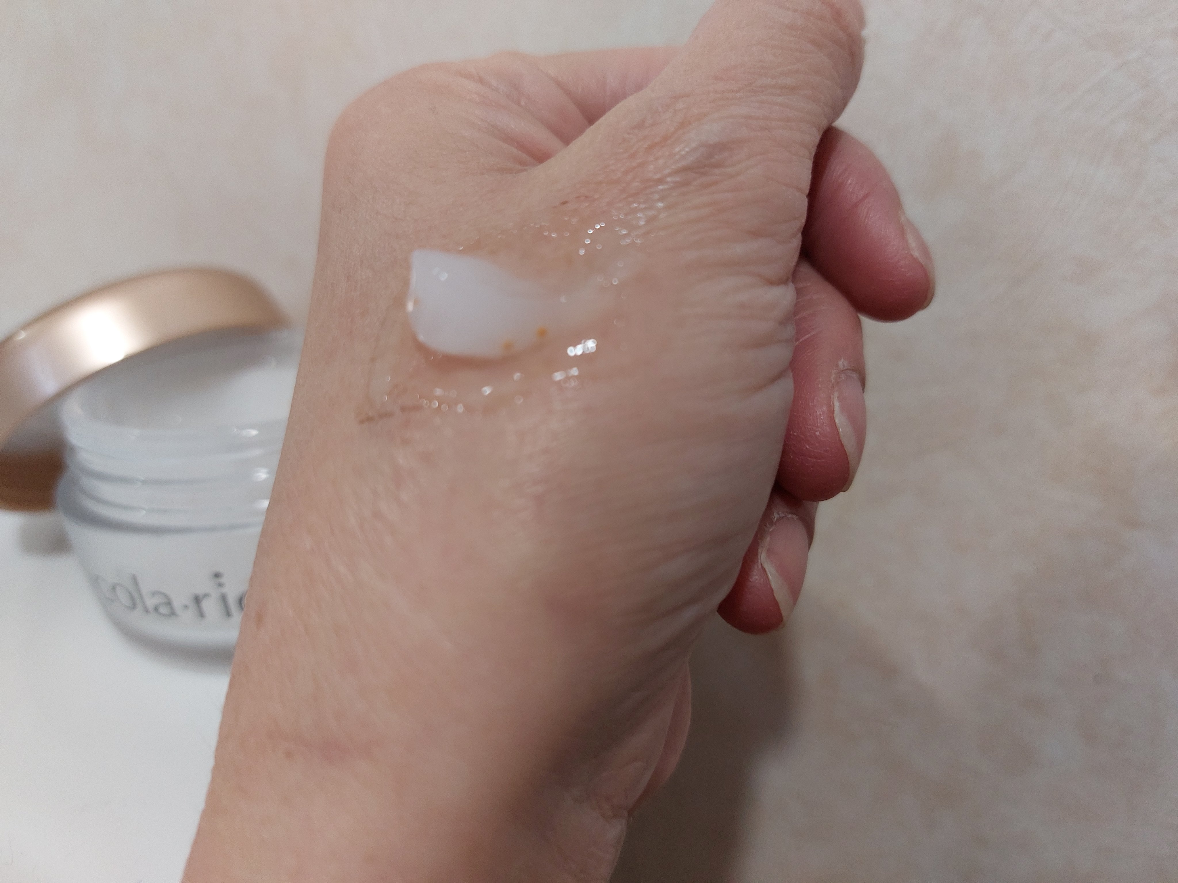 オールインワンジェル EXブライトニングリフト/コラリッチ/オールインワン化粧品を使ったクチコミ（3枚目）