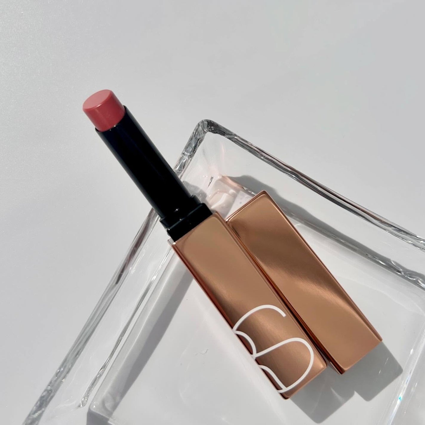 アフターグロー センシュアルシャイン リップスティック/NARS/口紅を使ったクチコミ(5枚目)