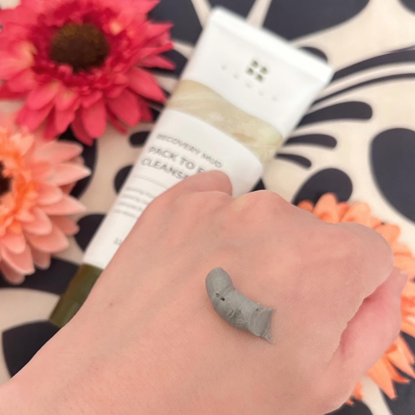 リカバリーマッドバックツーフォームクレンザー/BRMUD/洗顔フォームを使ったクチコミ（3枚目）