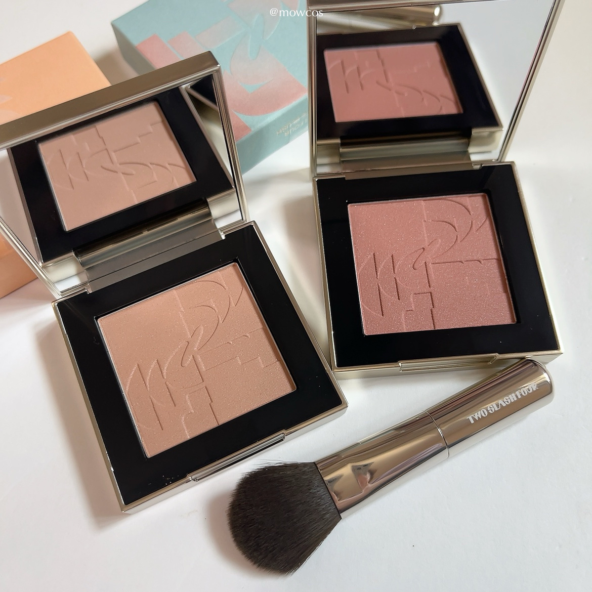  クールビューティーなチーク🩶

┈┈┈┈┈┈┈┈┈┈┈┈┈┈┈┈┈┈┈┈ 

TWO SLASH FOUR
オールオーバーフェイスブラッシュ

┈┈┈┈┈┈┈┈┈┈┈┈┈┈┈┈┈┈┈┈

わたしも長年フォローしてる
フォロワー250万人