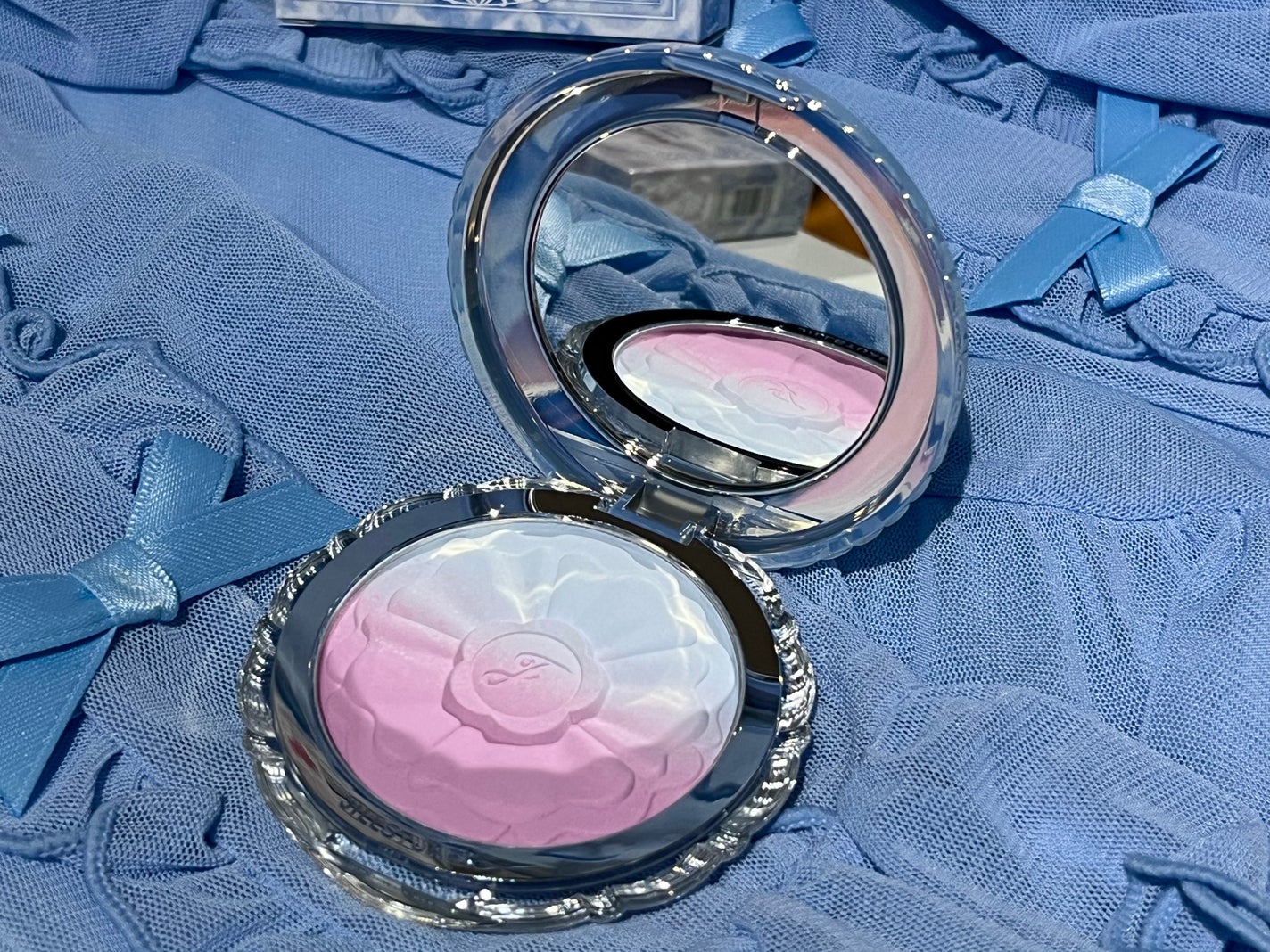 ジルスチュアート パステルペタル ブラッシュ/JILL STUART/パウダーチークを使ったクチコミ(2枚目)