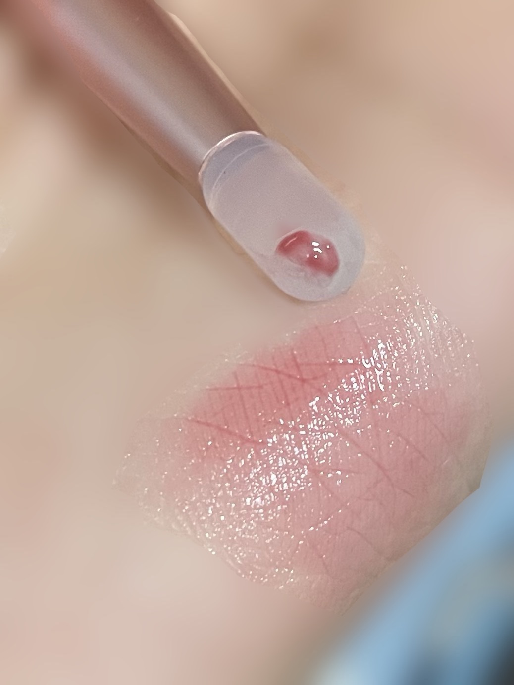 ロウグロウデューイーボール/hince/リップバームを使ったクチコミ（2枚目）