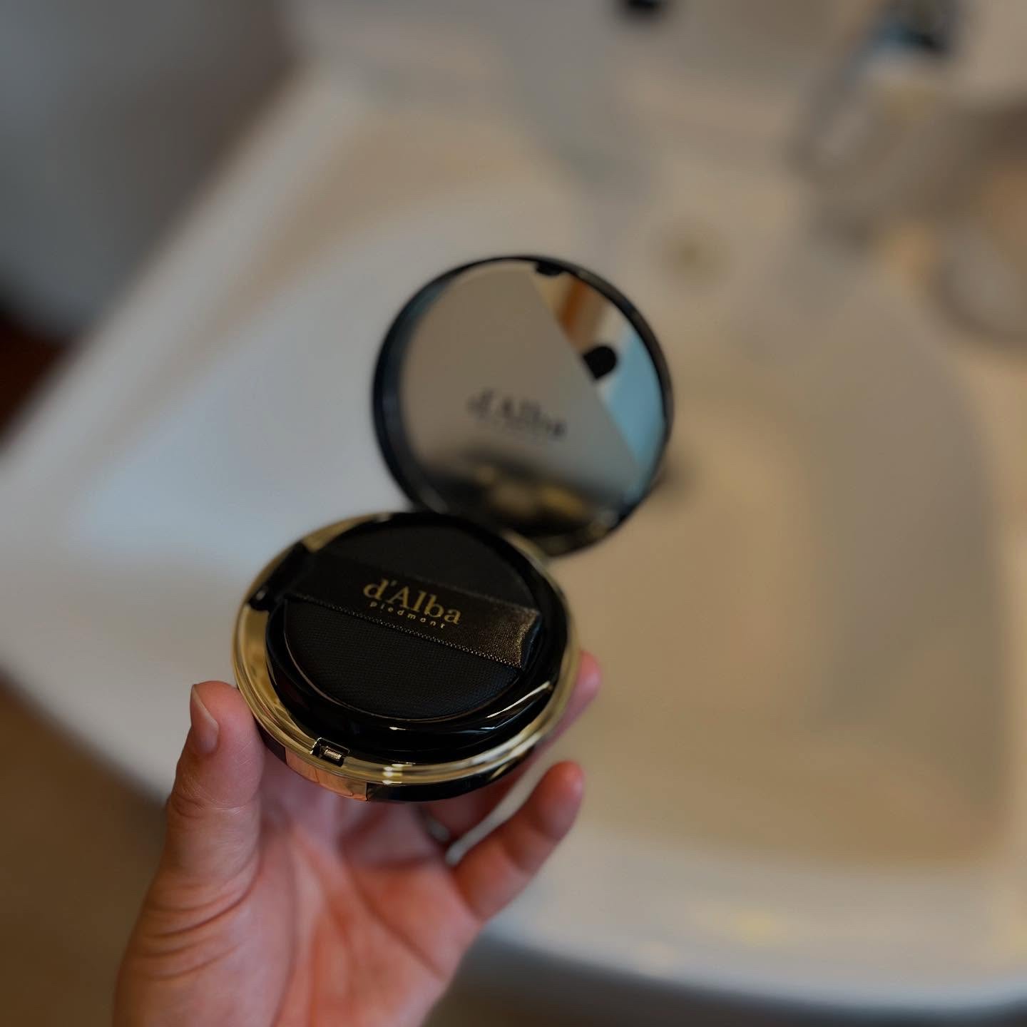 グロウフィットセラムカバークッション 23 ミディアムベージュ/ダルバ/クッションファンデーションを使ったクチコミ（2枚目）