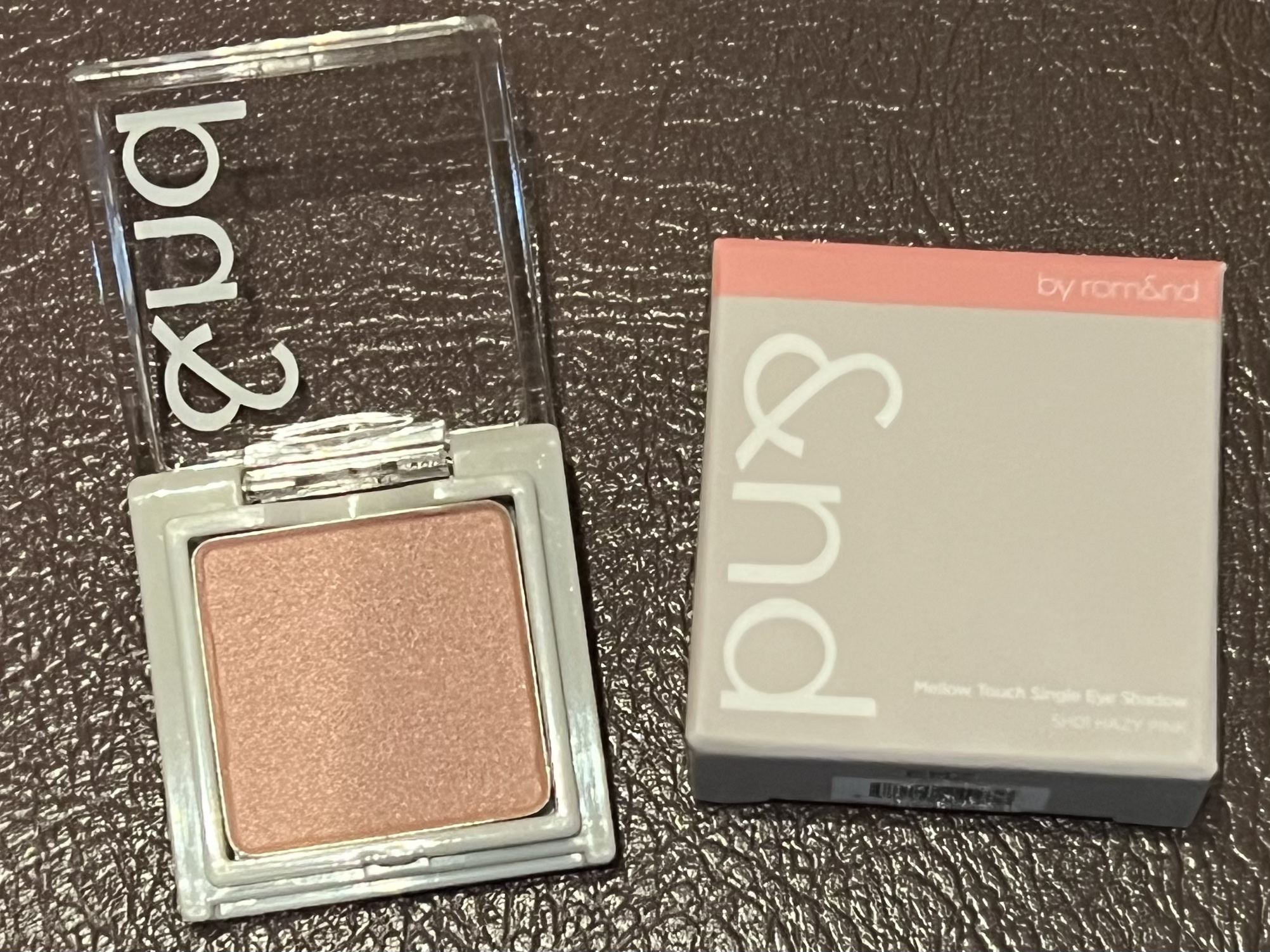 メロウタッチシングルアイシャドウ/&nd by rom&nd/単色アイシャドウを使ったクチコミ（2枚目）