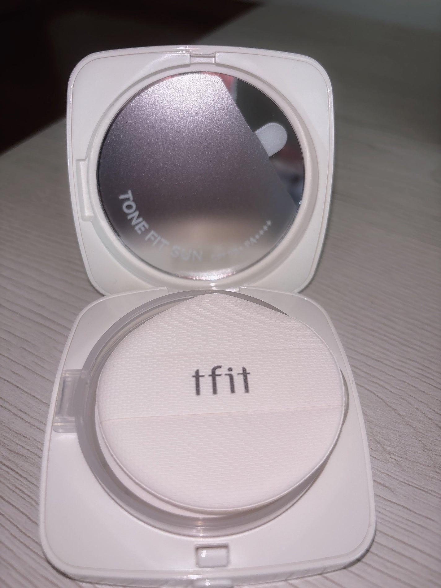 ベースフィットトーンアップサンクッション/TFIT/クッションファンデーションを使ったクチコミ(4枚目)
