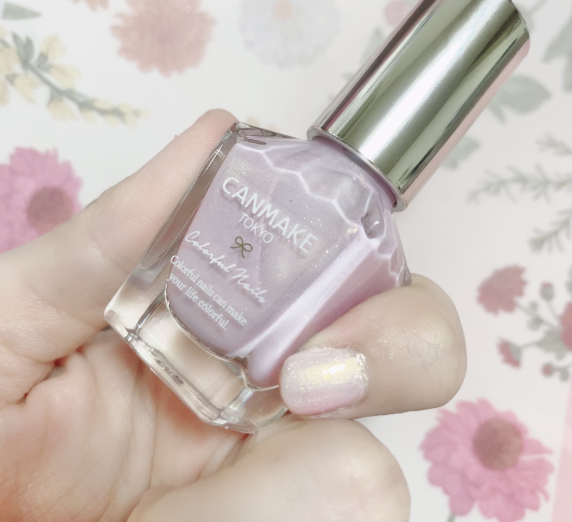 カラフルネイルズ N114 ピンクチュチュ/キャンメイク/マニキュアを使ったクチコミ（2枚目）
