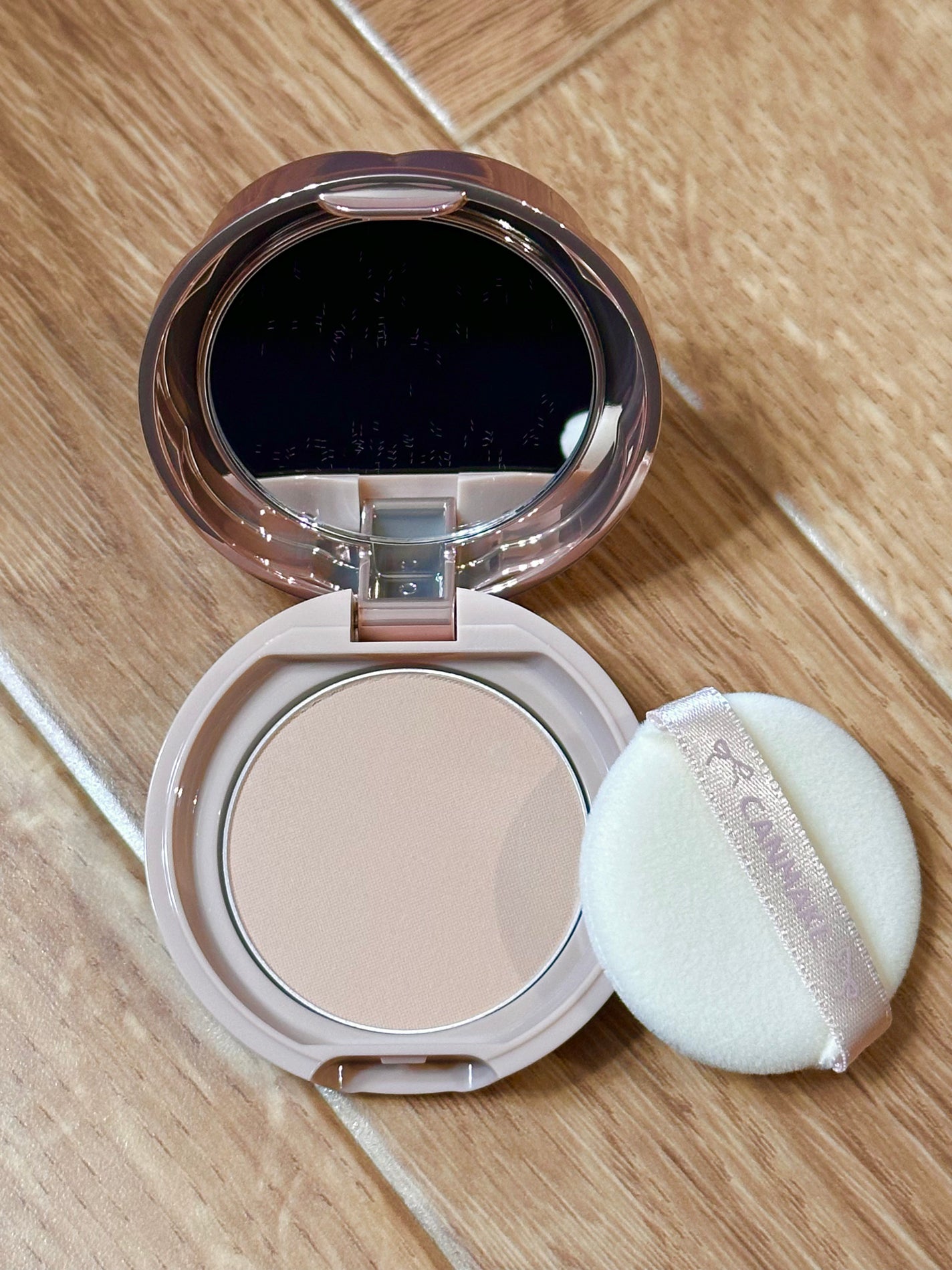 マシュマロフィニッシュパウダー mini/キャンメイク/フェイスパウダーを使ったクチコミ(3枚目)