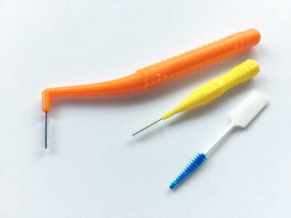 いろいろなタイプの歯間ブラシ