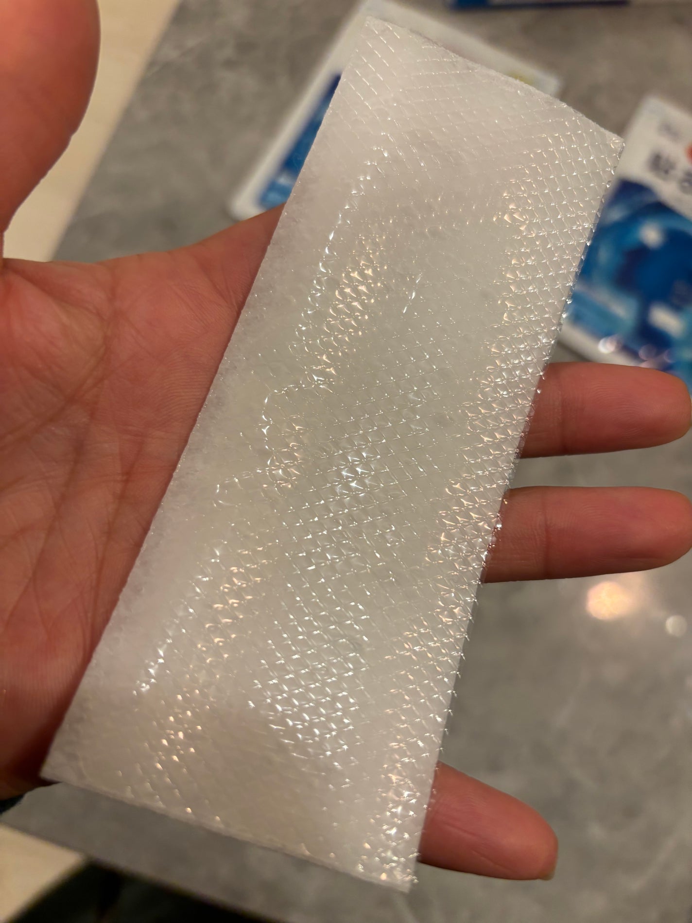 貼る炭酸ジェルパック HEAD&NECK/めぐりズム/ネック・デコルテケアを使ったクチコミ(5枚目)