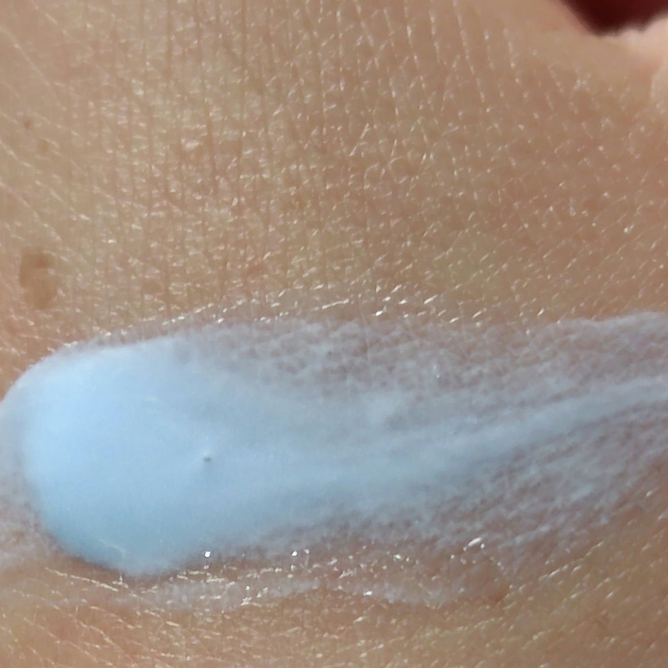 ディオール スノー UV ベース SPF50/ PA+++/Dior/ベースメイクを使ったクチコミ(4枚目)