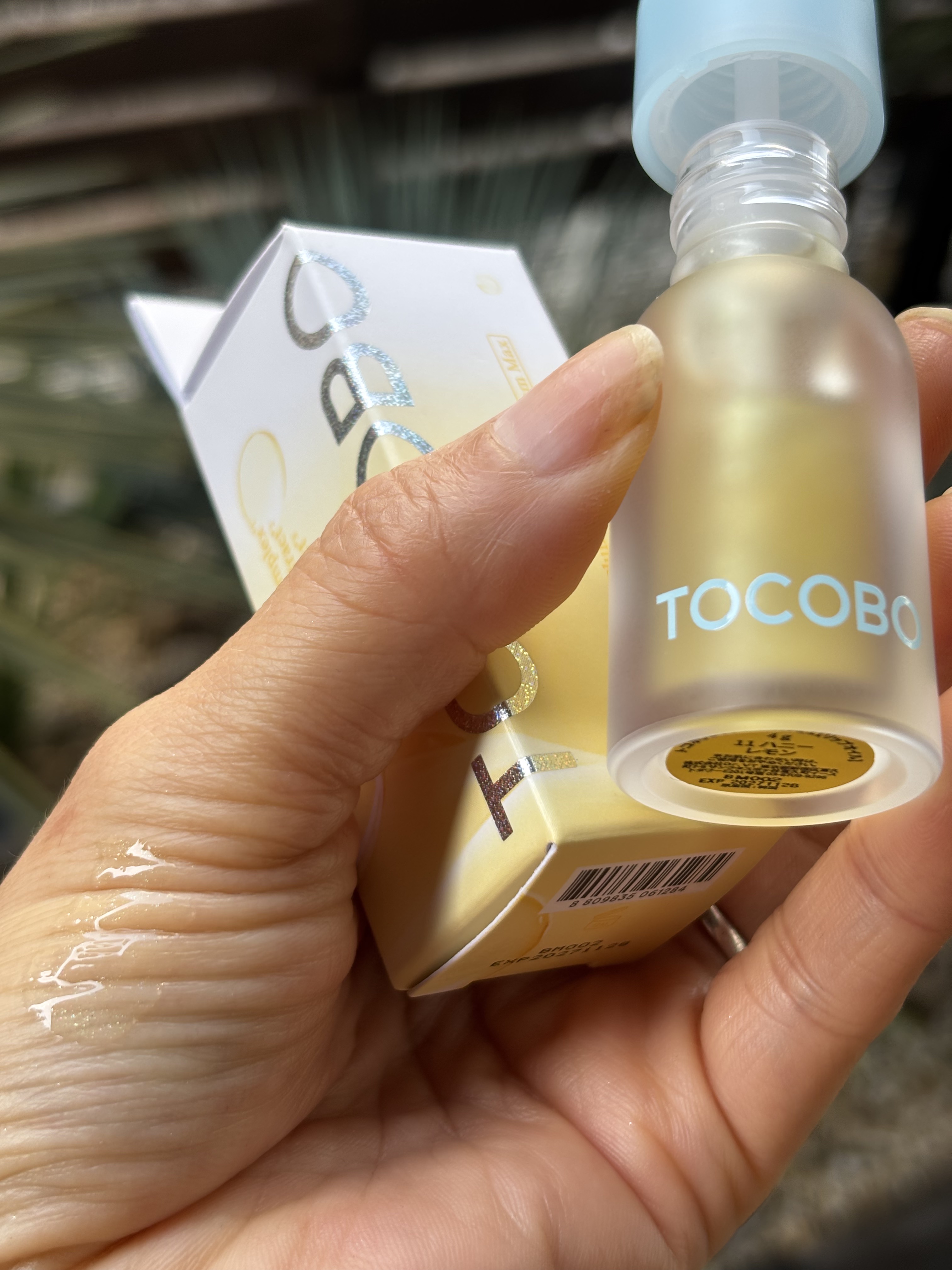 ジューシーベリープランピングリップオイル/TOCOBO/リップグロスを使ったクチコミ（3枚目）