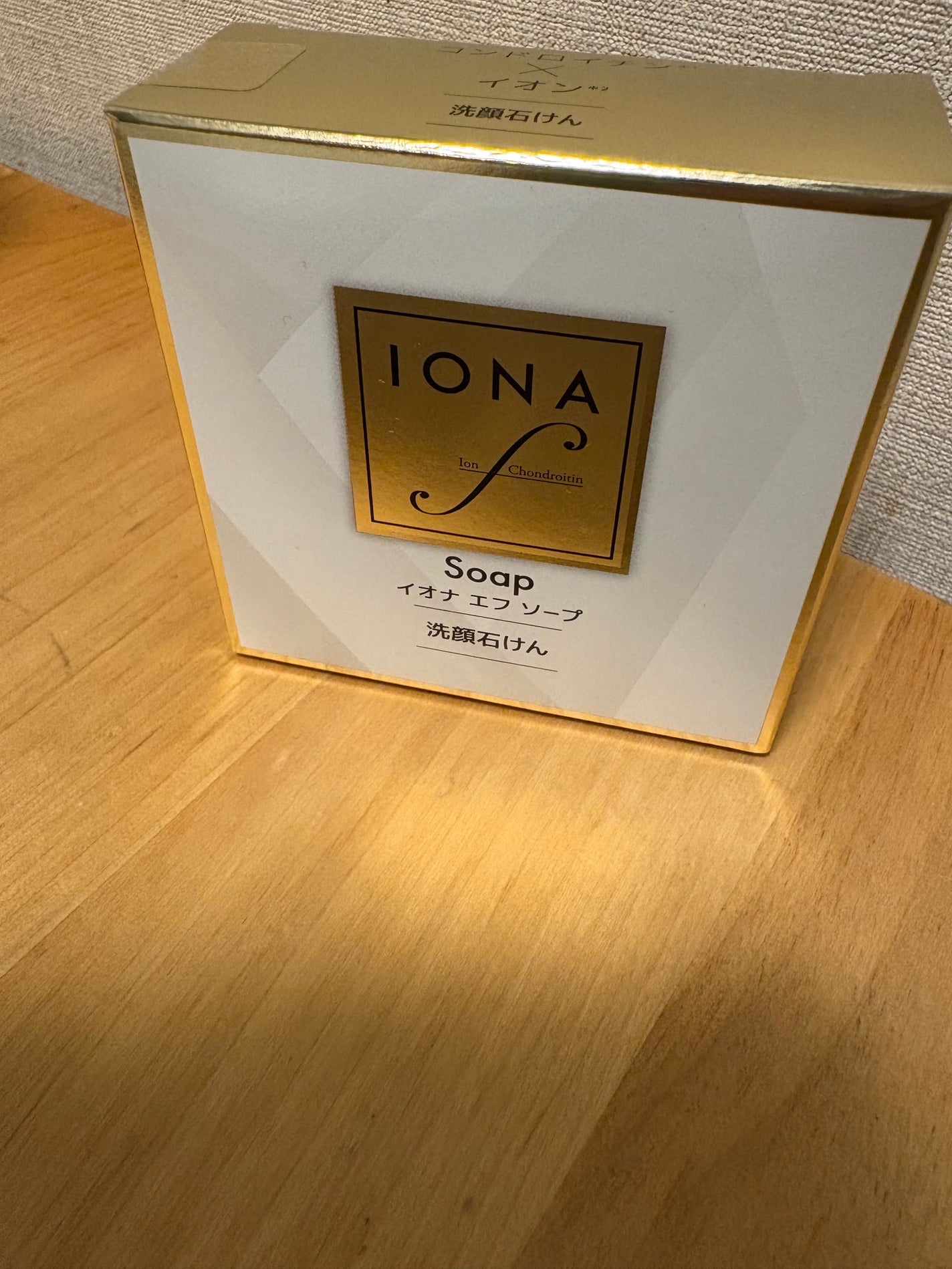 ちーのママ on LIPS 「イオナエフソープを使ってみて大満足です。石鹸を箱から出すと、半..」(1枚目)