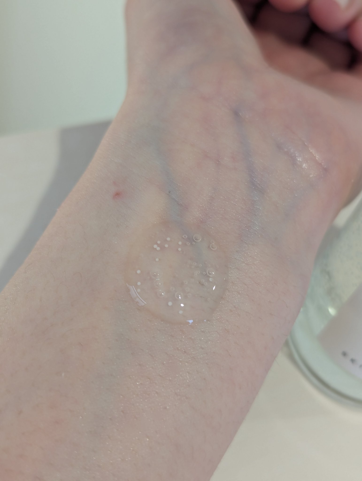 トーンブライトニング カプセルアンプル/SKIN1004/美容液を使ったクチコミ（3枚目）