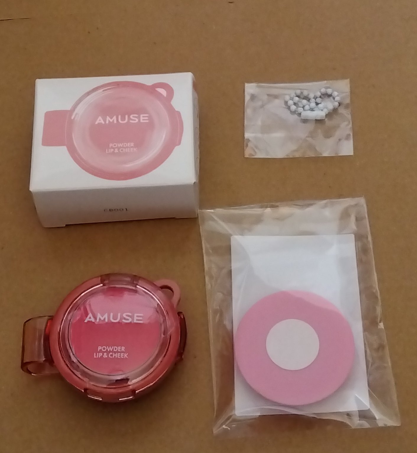 パウダーリップ＆チーク 日本限定 いちごミルク/AMUSE/パウダーチークを使ったクチコミ（1枚目）