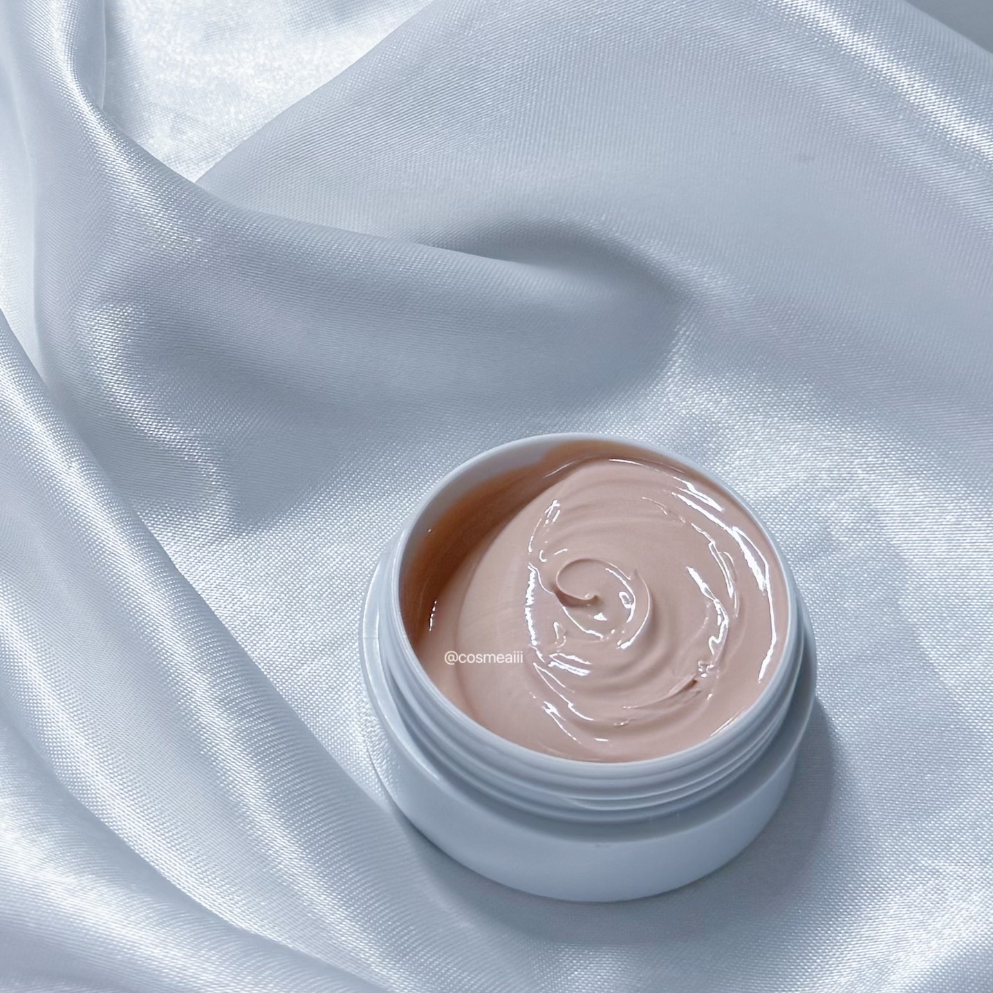 クマシーラークリーム/スキンヒーロー/アイケア・アイクリームを使ったクチコミ（3枚目）