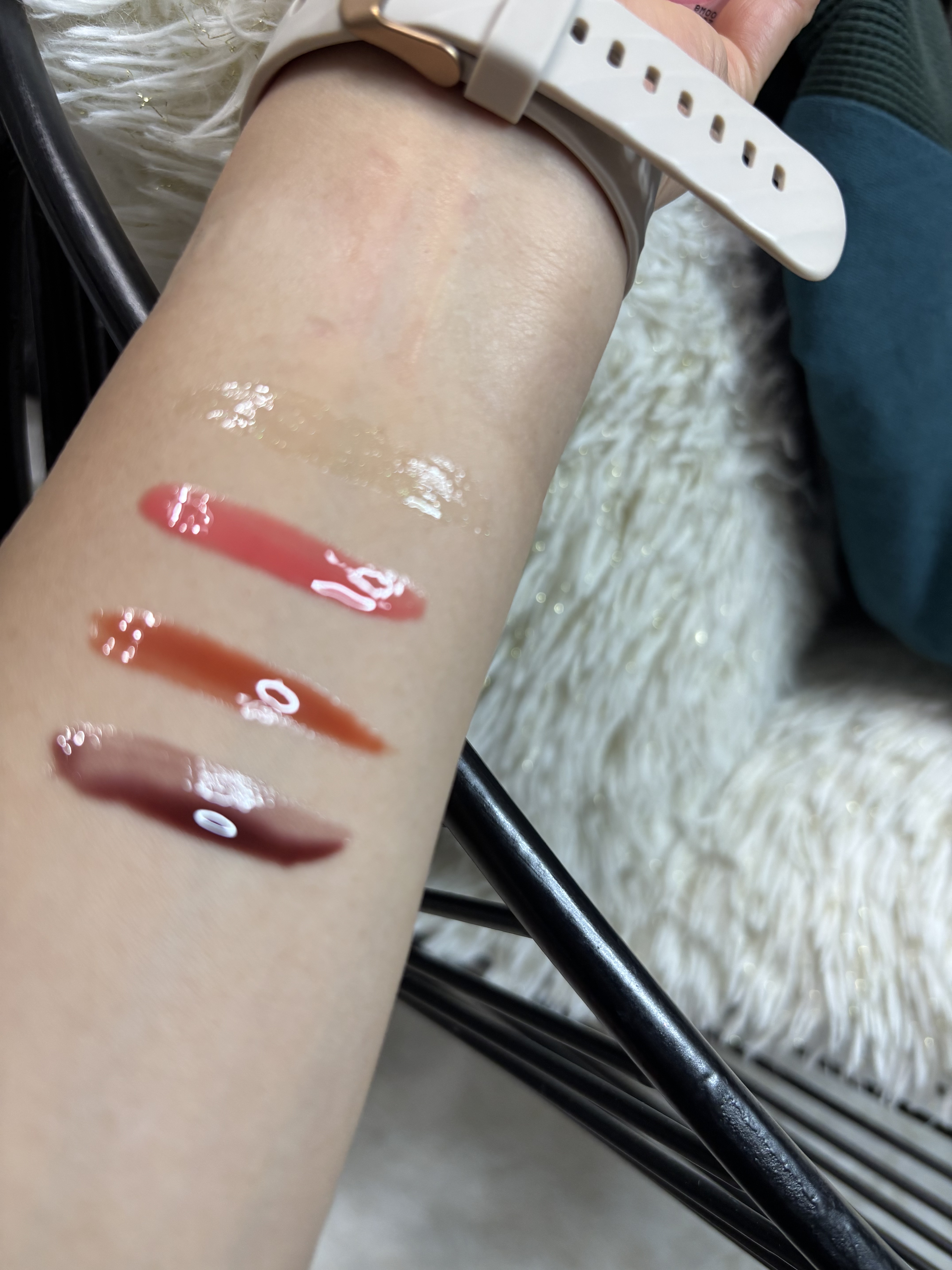 ジューシーベリープランピングリップオイル/TOCOBO/リップグロスを使ったクチコミ（2枚目）