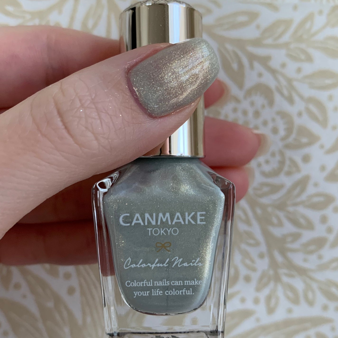 カラフルネイルズ/キャンメイク/マニキュアを使ったクチコミ(3枚目)