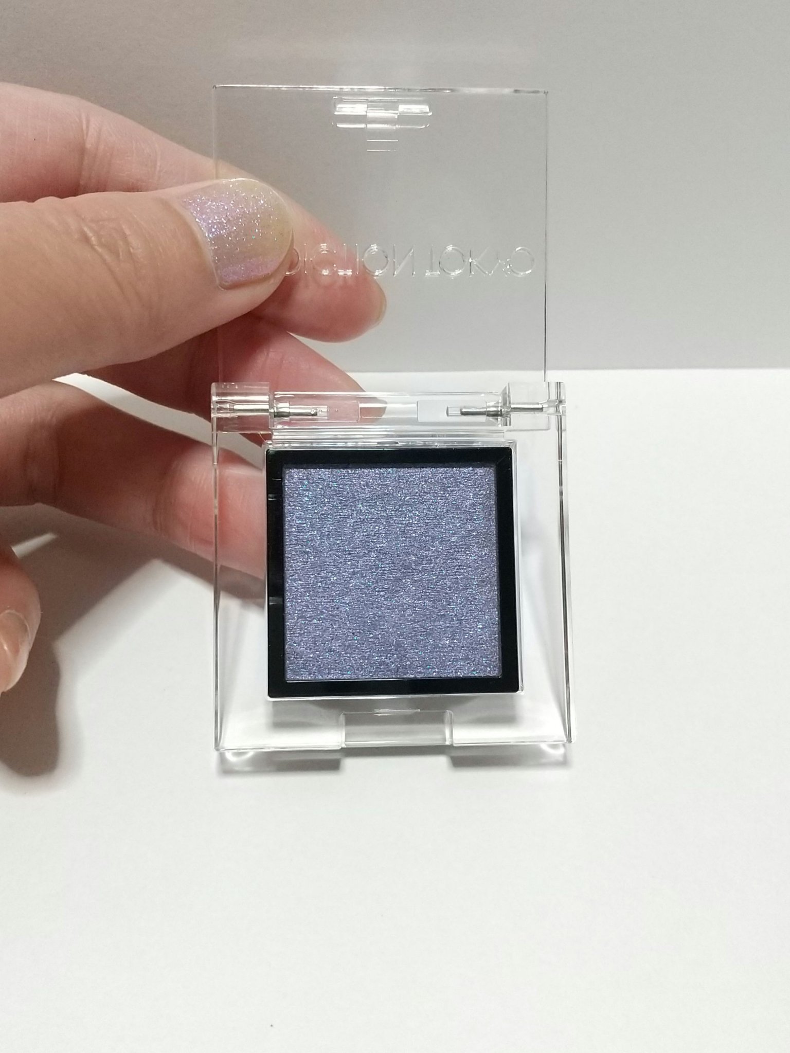  アディクション　ザ アイシャドウ プリズム/ADDICTION/単色アイシャドウを使ったクチコミ（2枚目）