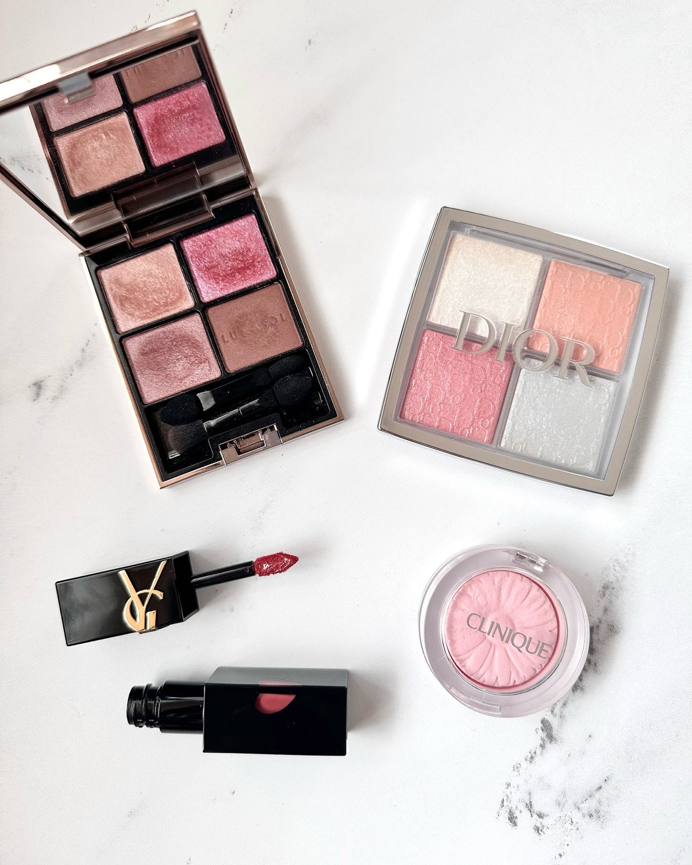 ☁️☁️☁️ on LIPS 「. #今日のコスメ LUNASOLアイカラーレーションEX..」(1枚目)