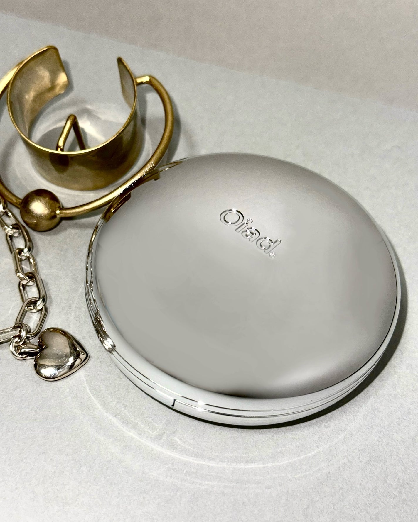 ポアパーフェクティング ミラームーンクッション/oiad/クッションファンデーションを使ったクチコミ(1枚目)