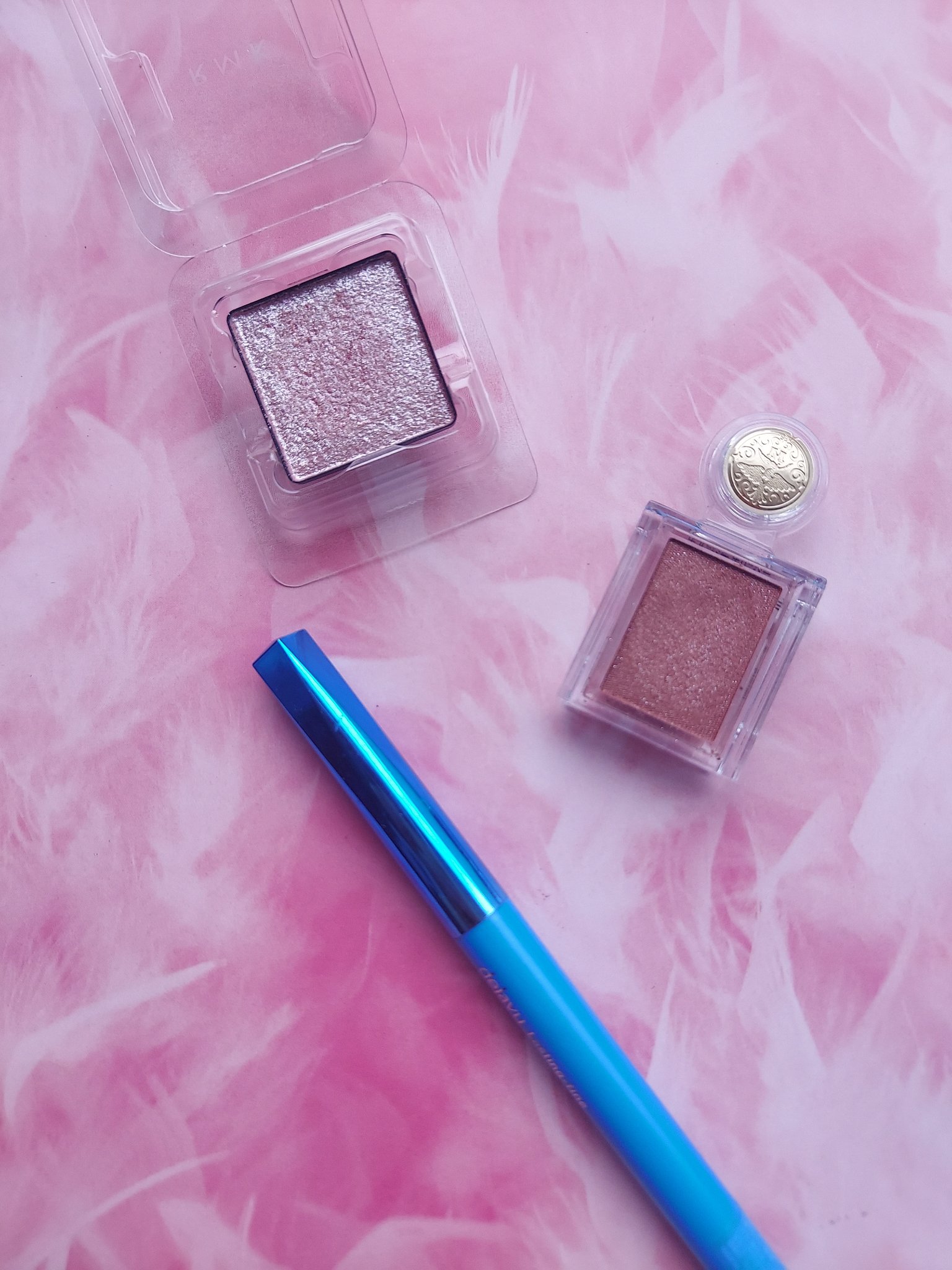 シャドーカスタマイズ/MAJOLICA MAJORCA/単色アイシャドウを使ったクチコミ（1枚目）