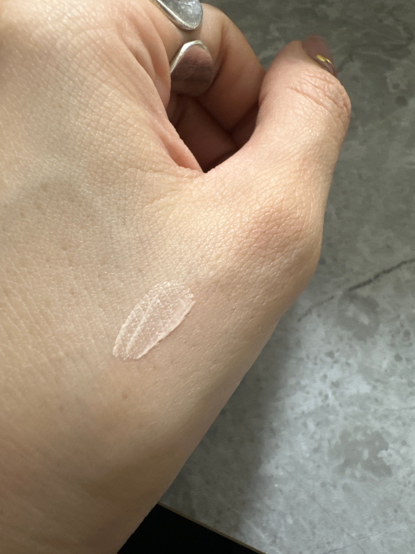 ルナソル スムースフィックスアイプライマー/LUNASOL/アイシャドウベースを使ったクチコミ(2枚目)