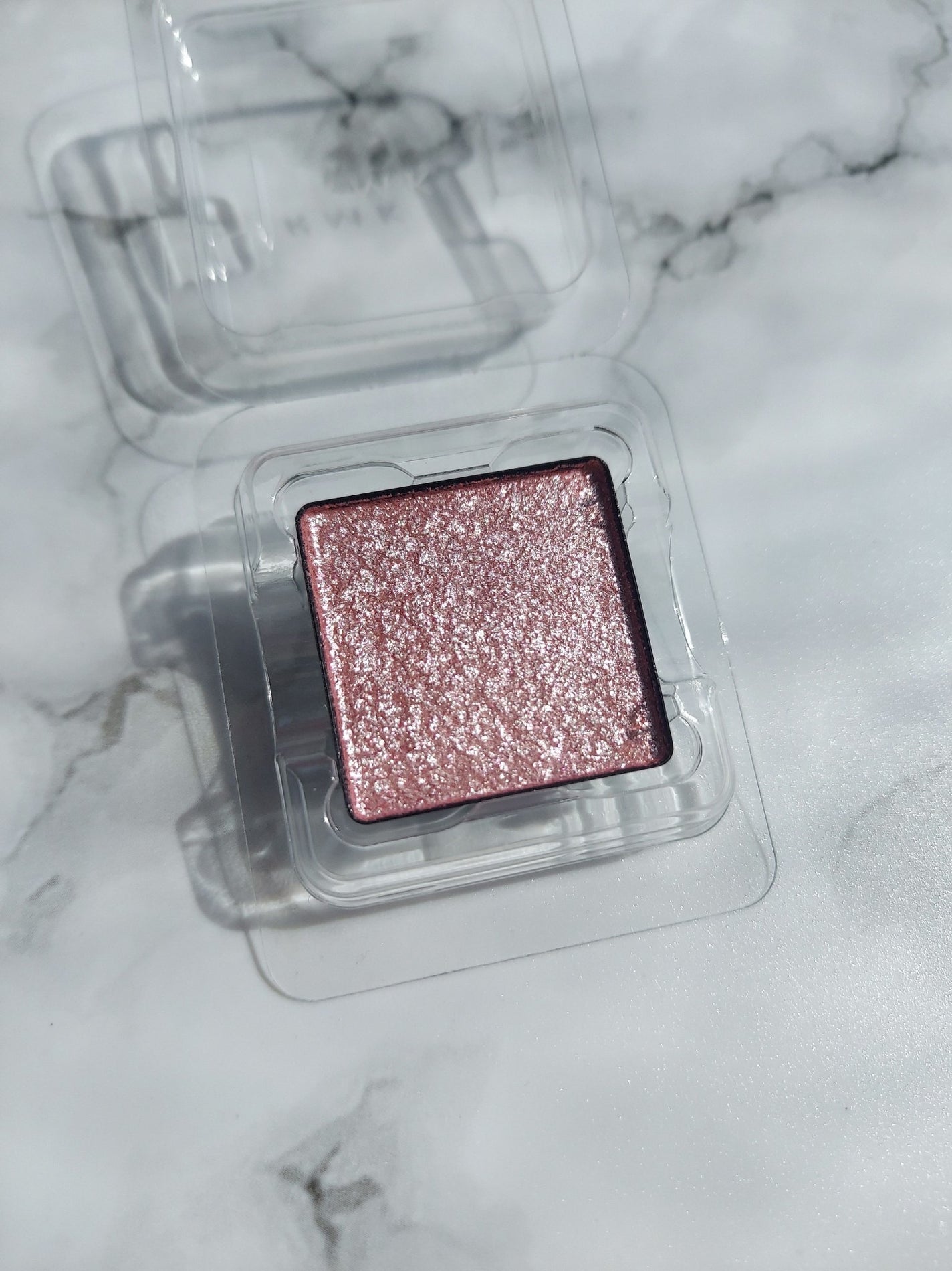 RMK インフィニシェイド シングル アイシャドウ/RMK/単色アイシャドウを使ったクチコミ(3枚目)