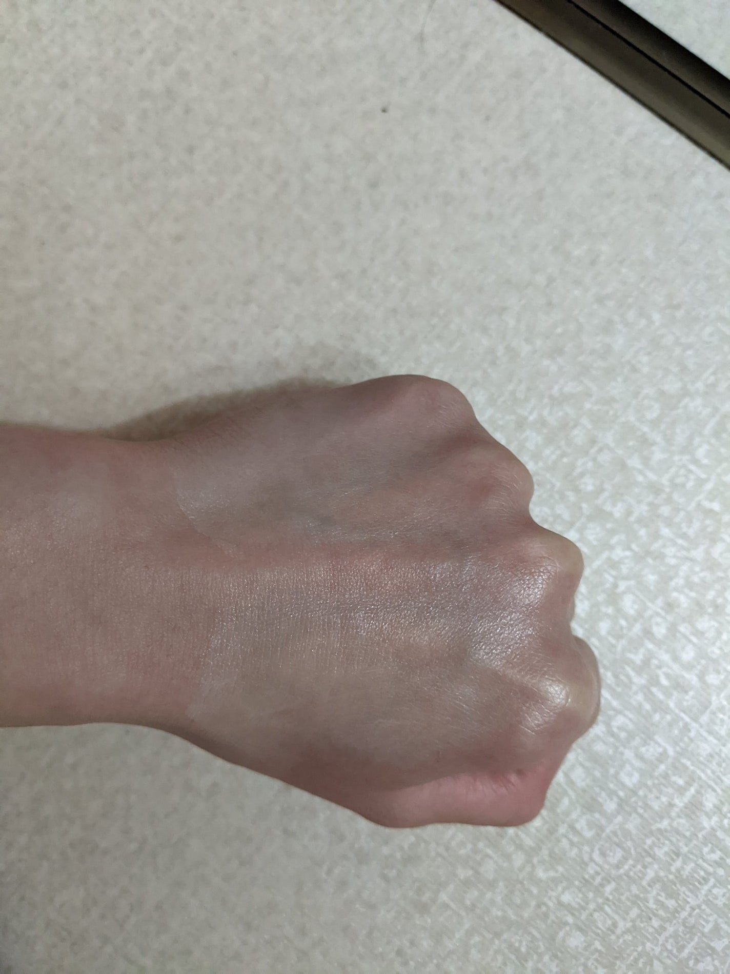 エレガンス モデリング カラーアップ ベース/Elégance/化粧下地を使ったクチコミ(4枚目)