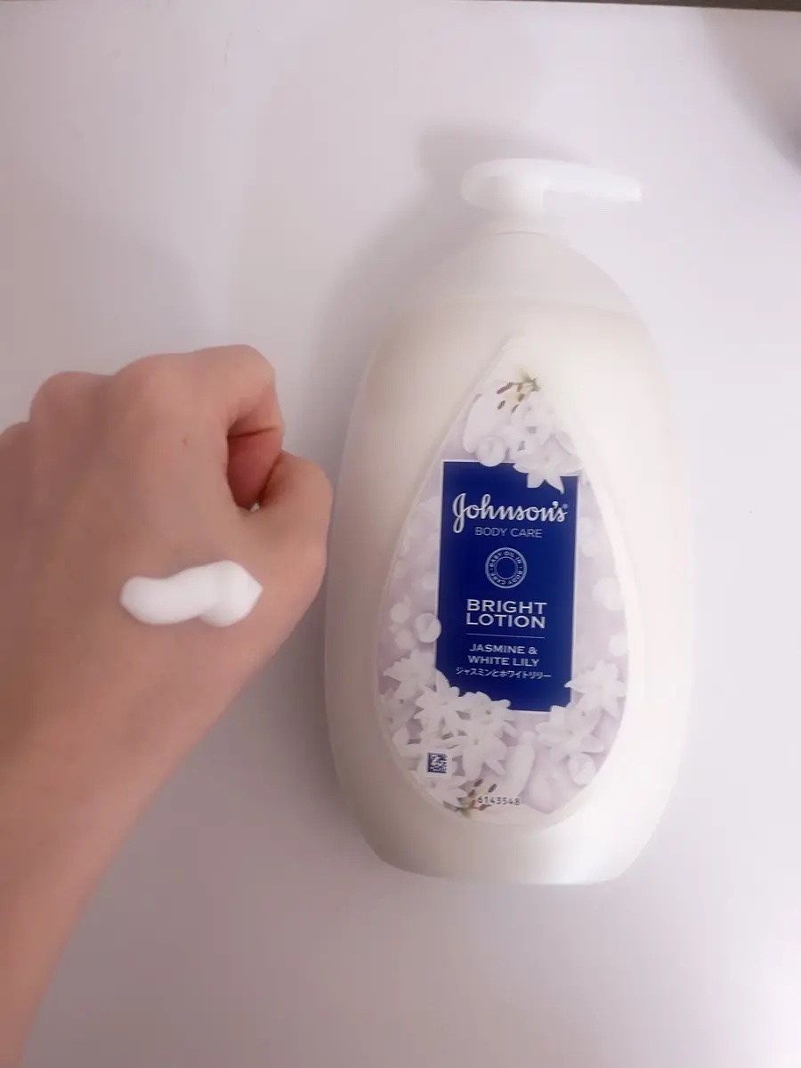 バイブラント ラディアンス　アロマミルク/ジョンソンボディケア/ボディミルクを使ったクチコミ（2枚目）