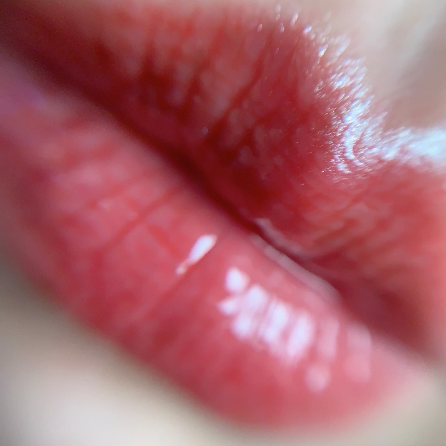 ジューシーベリープランピングリップオイル/TOCOBO/リップグロスを使ったクチコミ(4枚目)