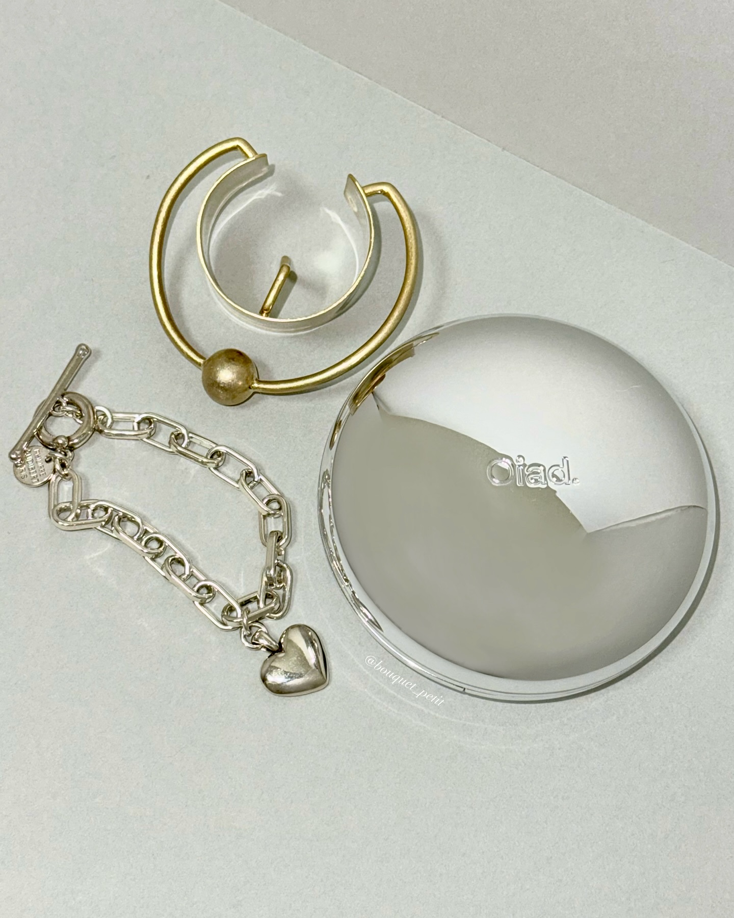 ポアパーフェクティング ミラームーンクッション/oiad/クッションファンデーションを使ったクチコミ（2枚目）