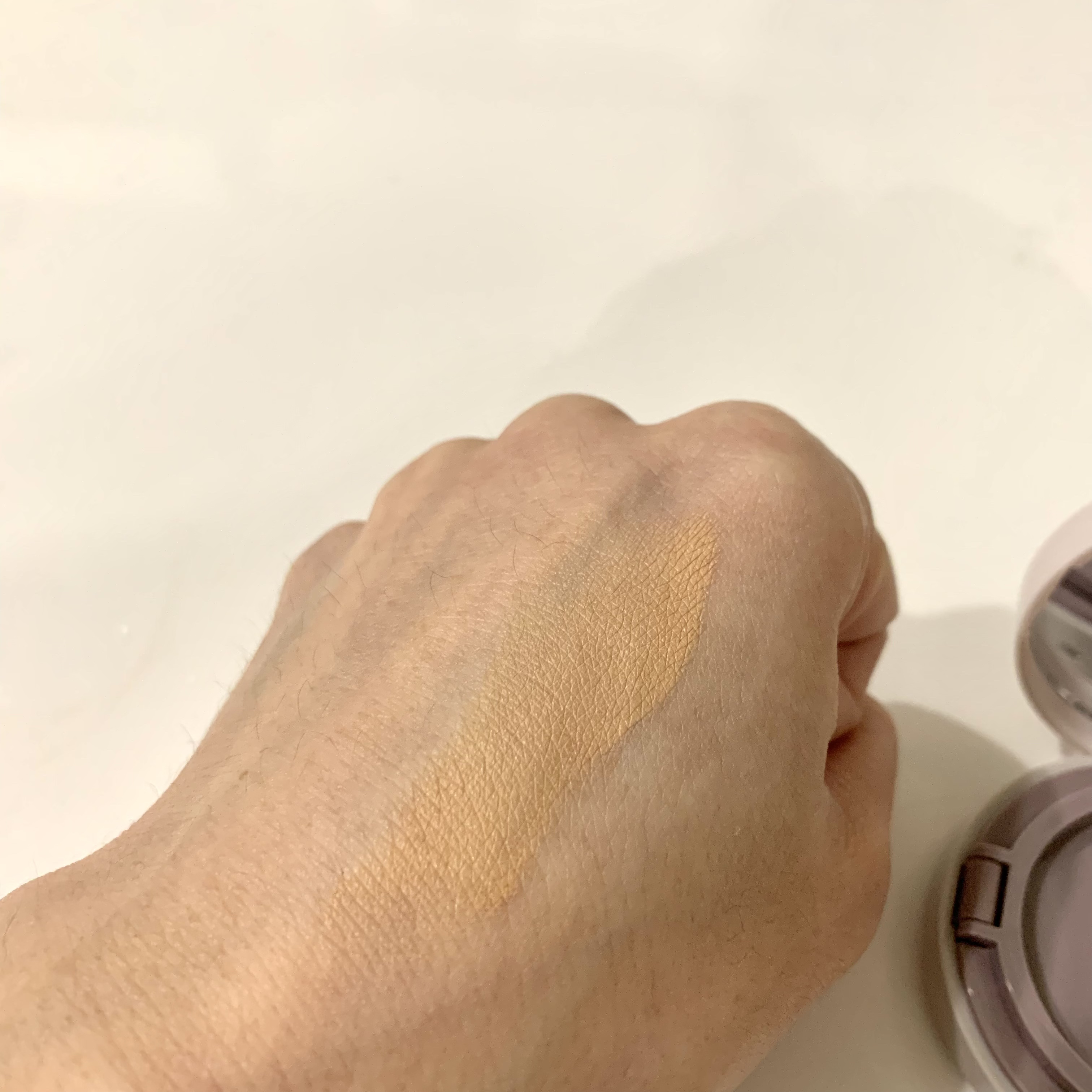 スーン　クッションコンシーラー　 02 ナチュラルベージュ/エリザベス/クッションファンデーションを使ったクチコミ（3枚目）