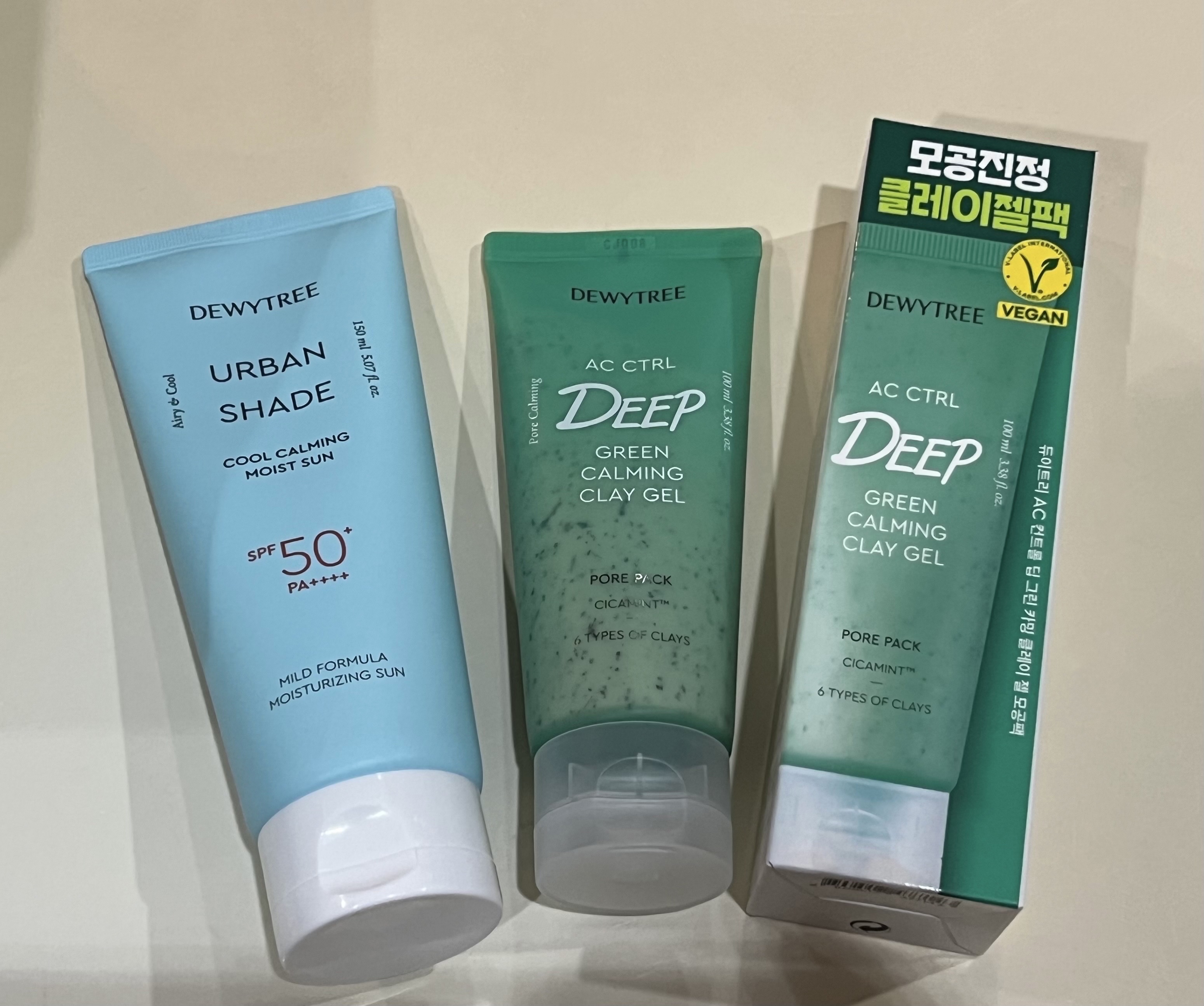 アーバン シェード クールカーミング 水分サン/DEWYTREE/日焼け止め・UVケアを使ったクチコミ（2枚目）