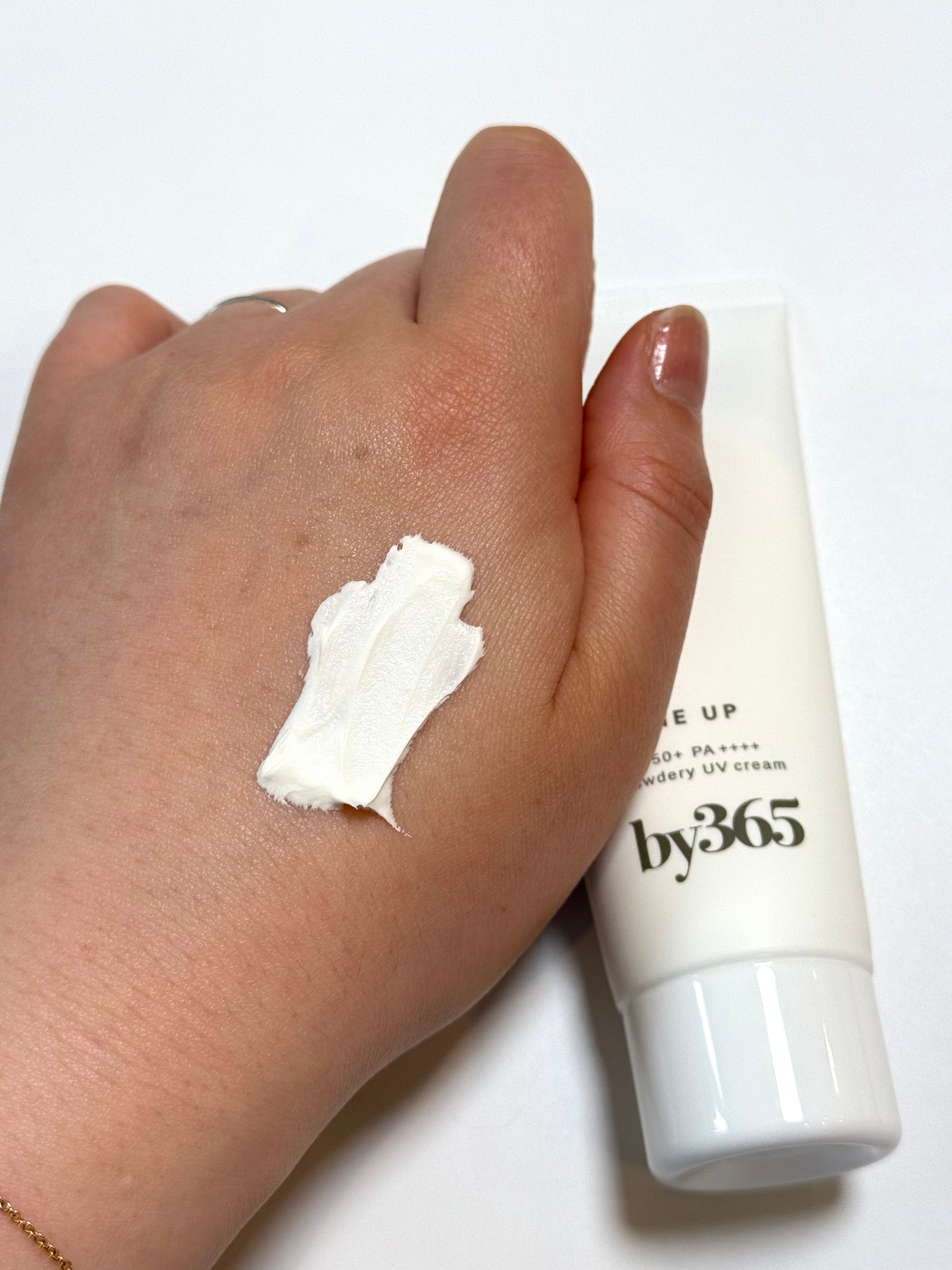by365 パウダリーUVクリーム トーンアップ/ナリスアップ/日焼け止め・UVケアを使ったクチコミ(5枚目)