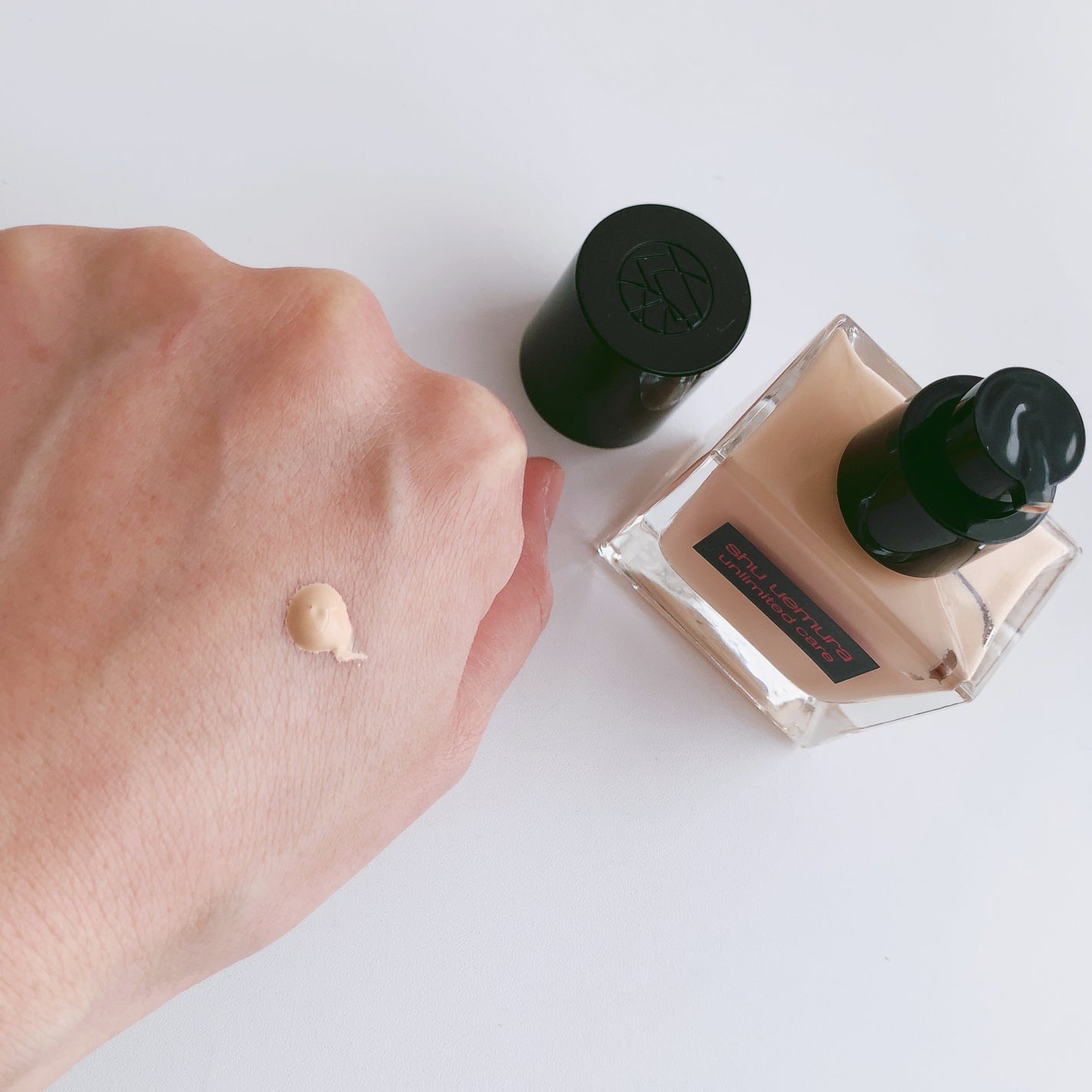 アンリミテッド ケア ツヤ セラム ファンデーション/shu uemura/リキッドファンデーションを使ったクチコミ(3枚目)