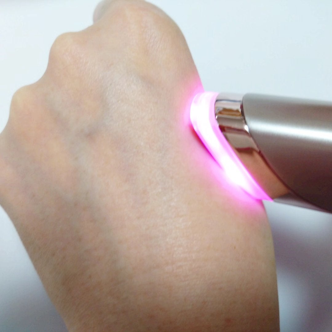 アクシージア メイト フォーアイズ/AXXZIA/美顔器・マッサージを使ったクチコミ(9枚目)