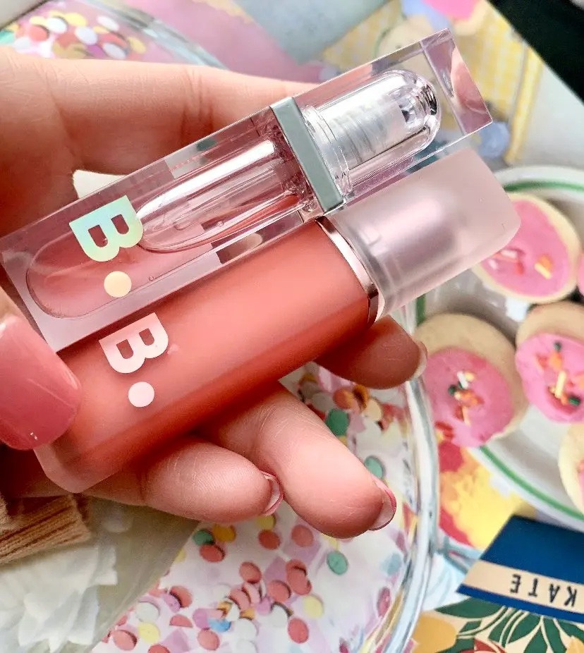 シアーベルベットベールティント /BANILA CO/リップティントを使ったクチコミ（1枚目）