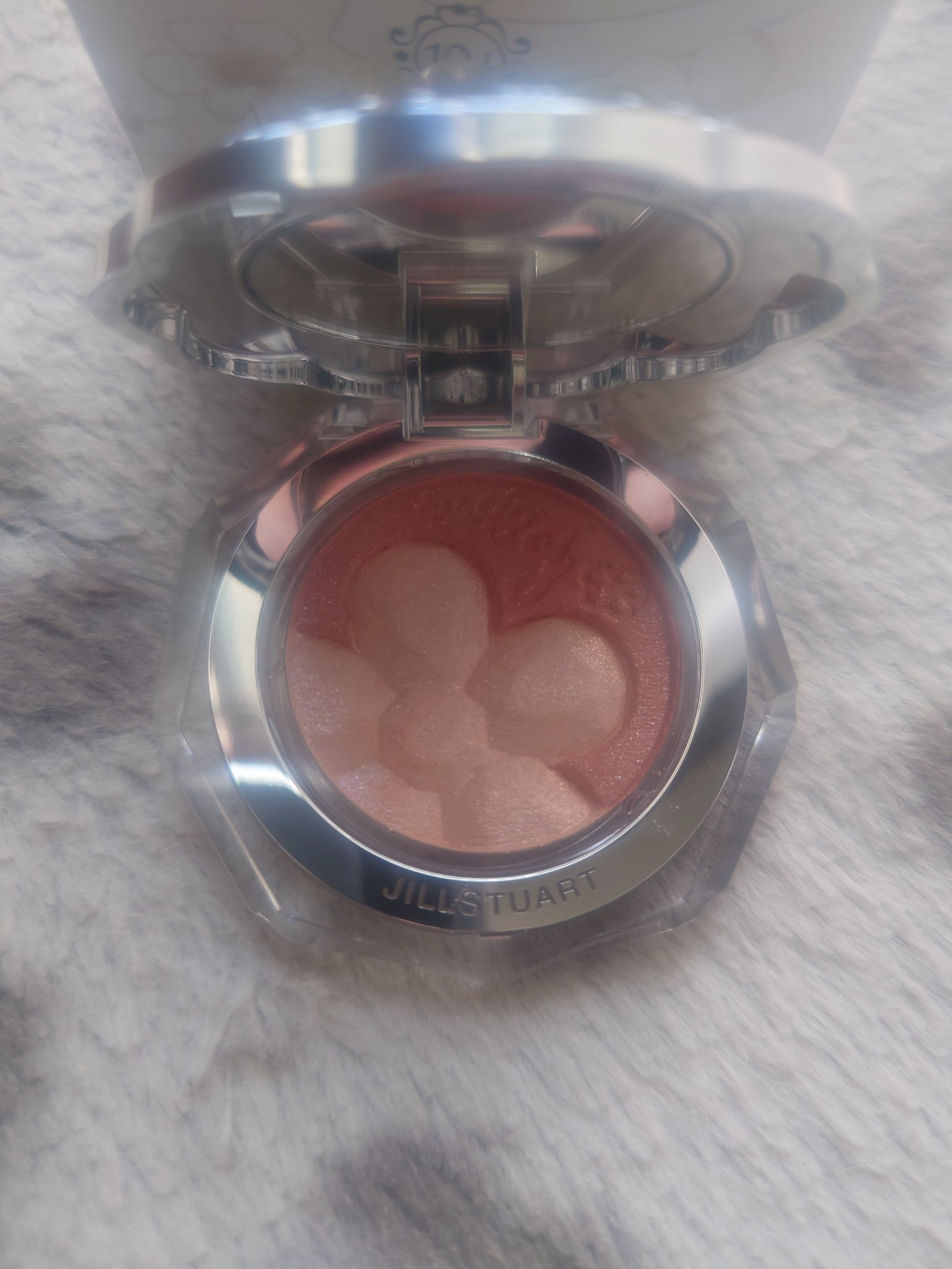 ジルスチュアート クリスタルブルーム ペタルクチュールアイズ デュオ 03 eternal dazzle petals/JILL STUART/アイシャドウパレットを使ったクチコミ（2枚目）