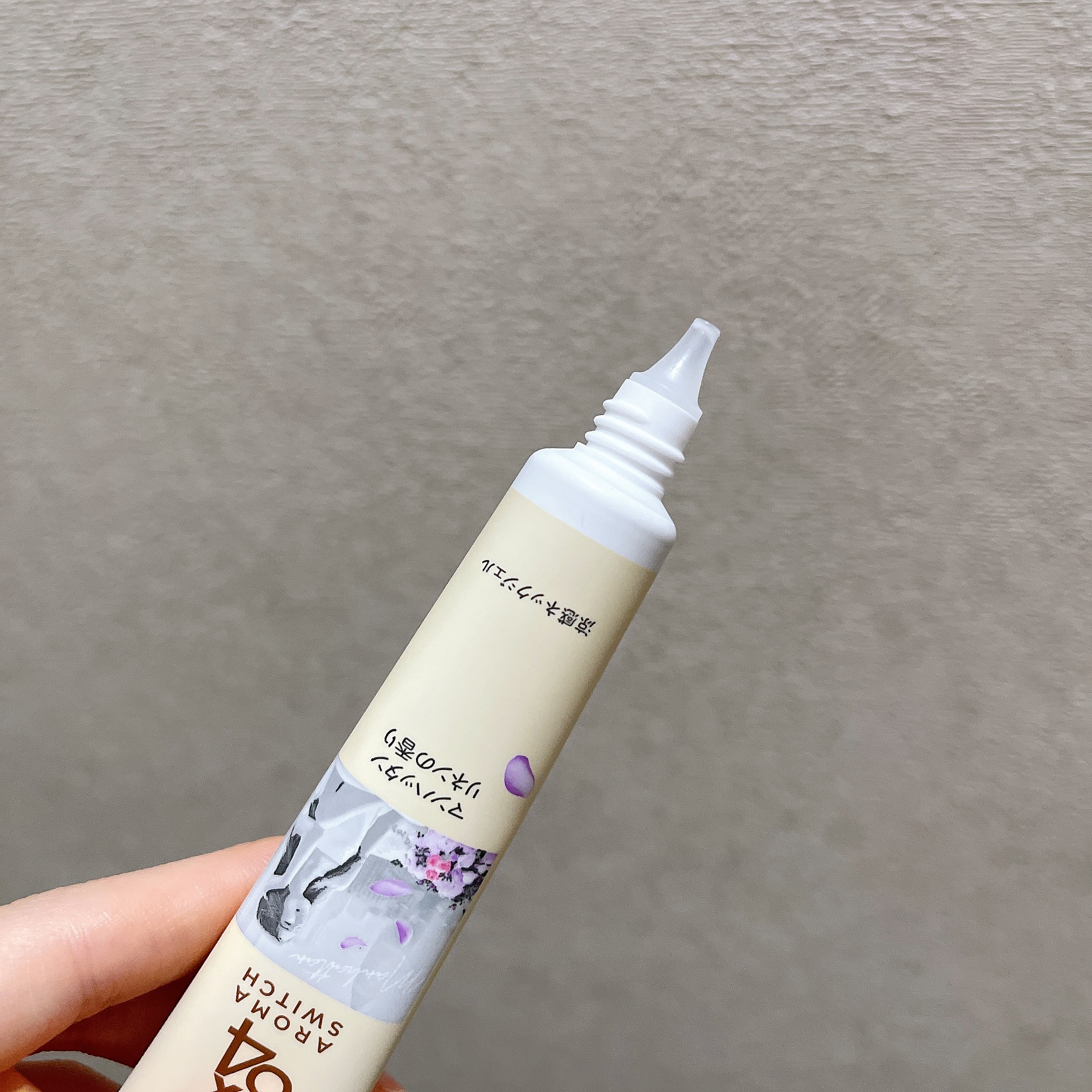 8x4 アロマスイッチ 涼感ネックジェル マンハッタンリネンの香り/８ｘ４/デオドラント・制汗剤を使ったクチコミ（2枚目）