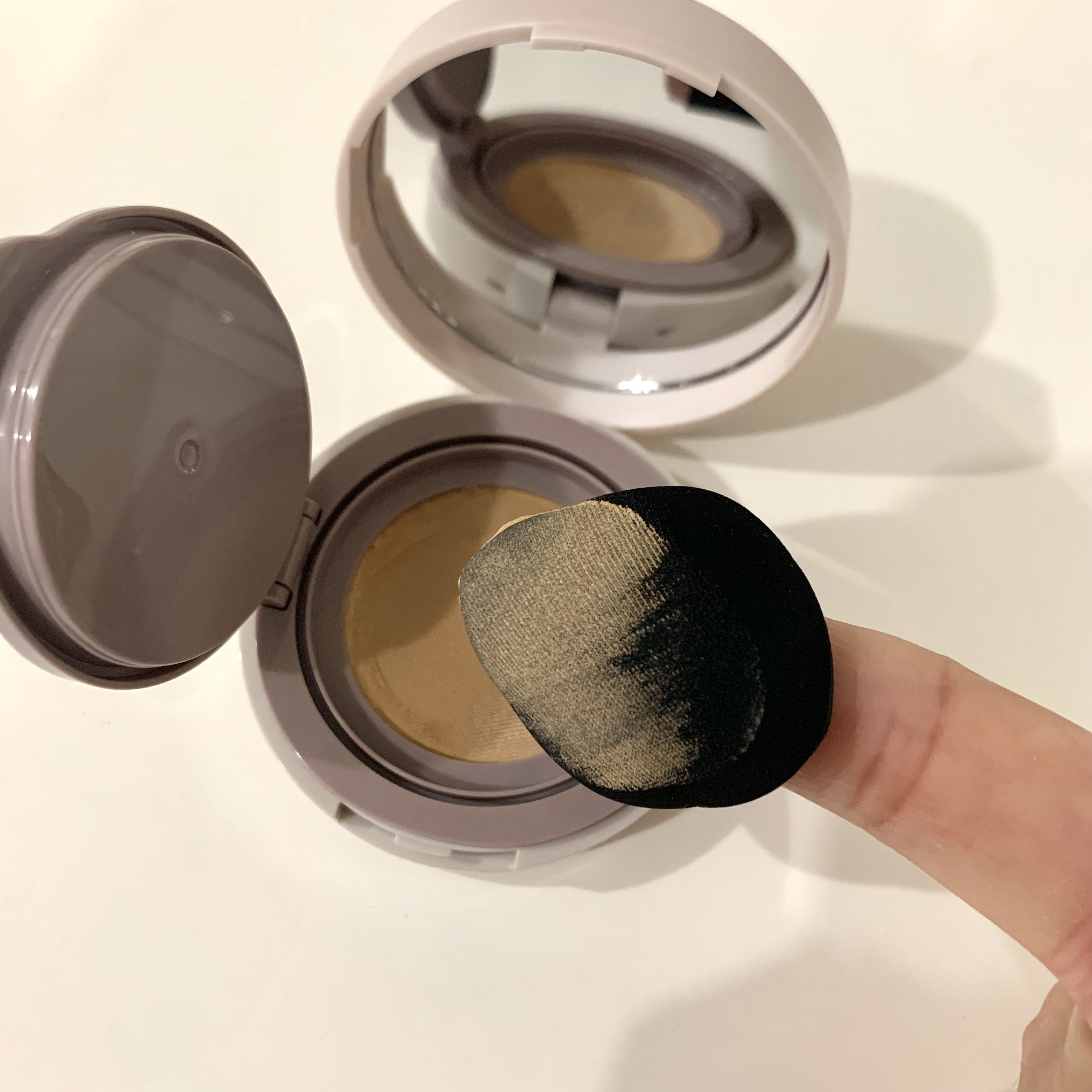 スーン　クッションコンシーラー　 02 ナチュラルベージュ/エリザベス/クッションファンデーションを使ったクチコミ（2枚目）