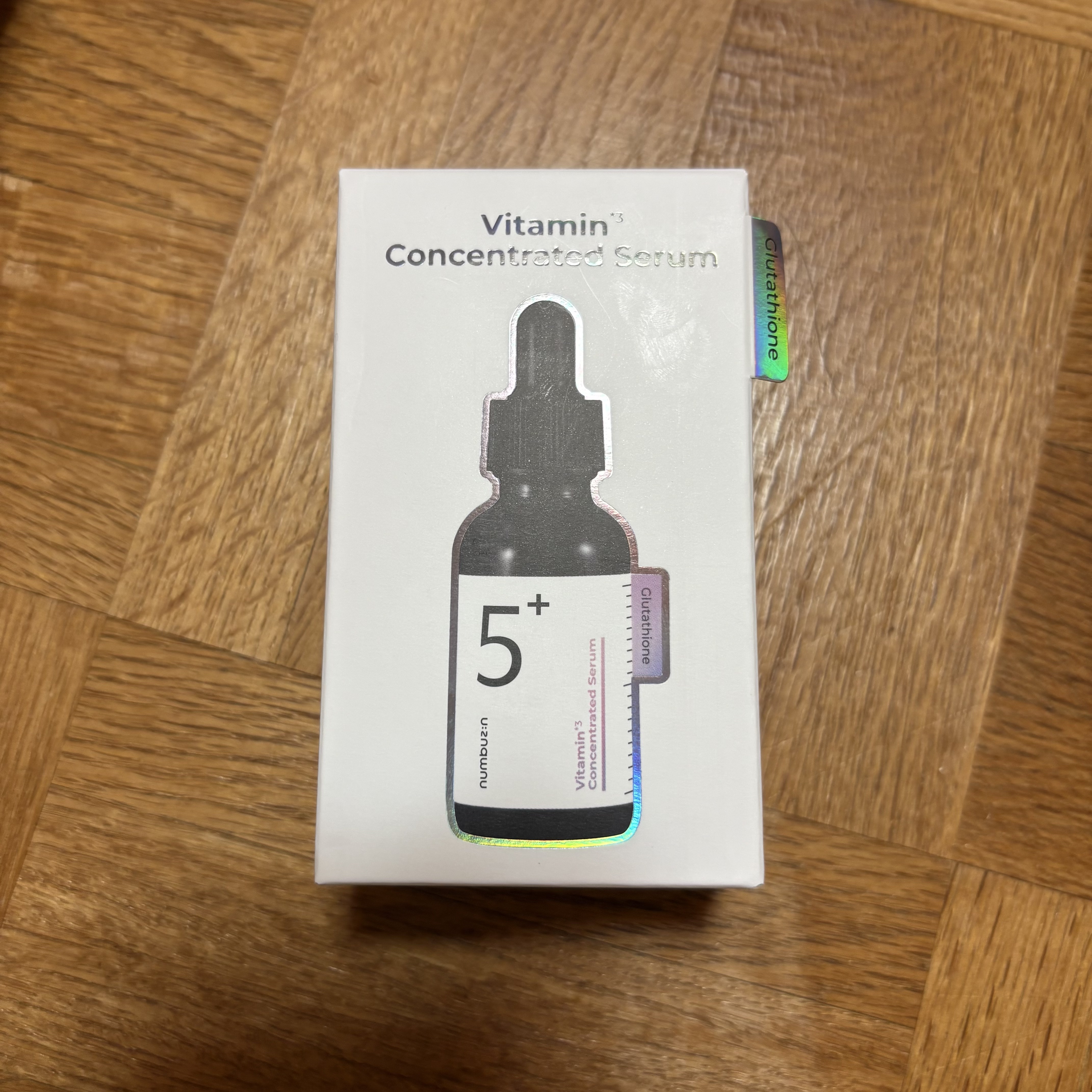 numbuzin 5番 白玉グルタチオンＣ美容液のクチコミ「ナンバーズイン5番美容液

とろとろの美容液が、肌に馴染んで、内側からうるうるになるのを実感で.....」（1枚目）