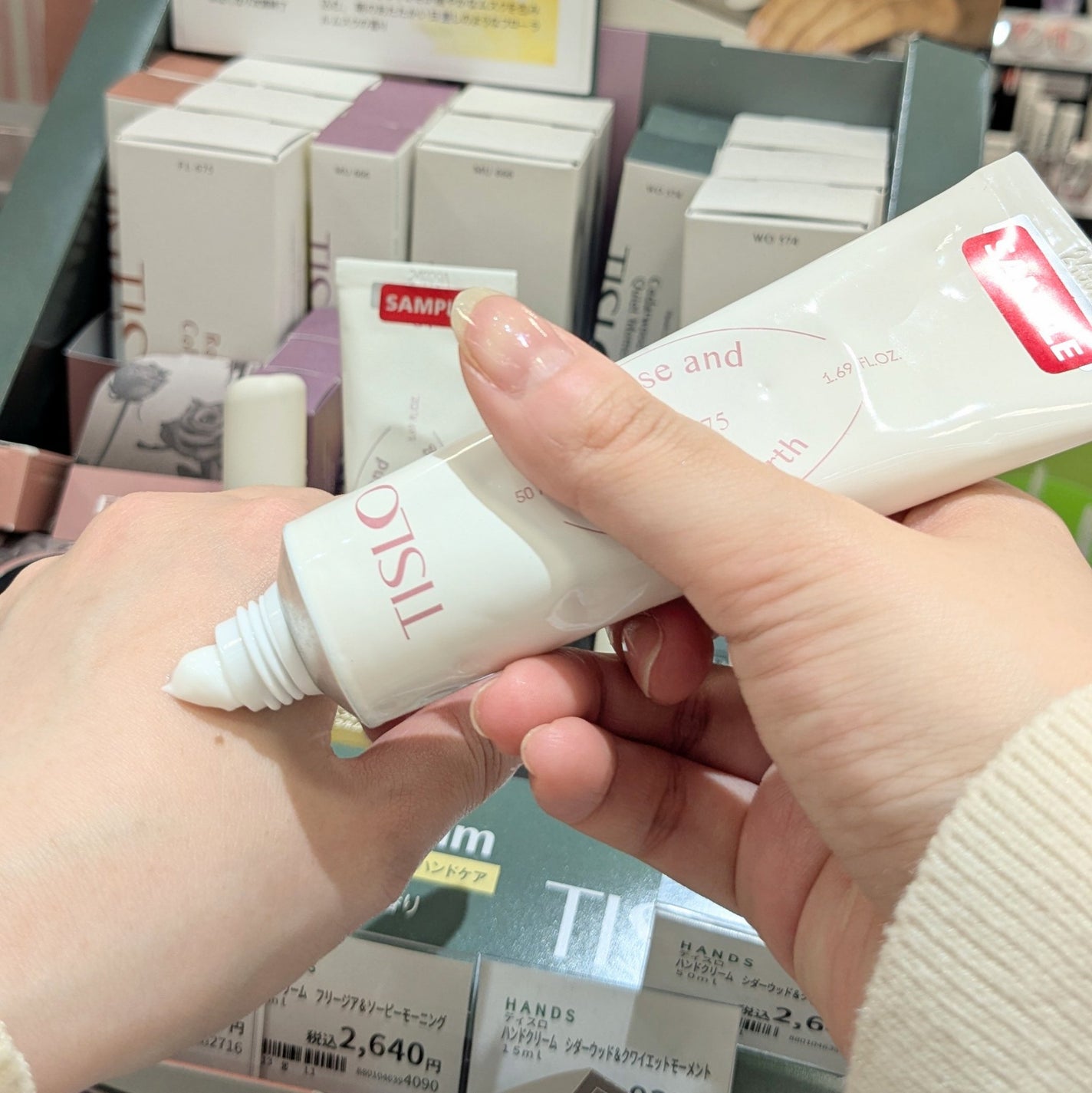 HANDCREAM Rose and Cold Earth/TISLO/ハンドクリームを使ったクチコミ(5枚目)