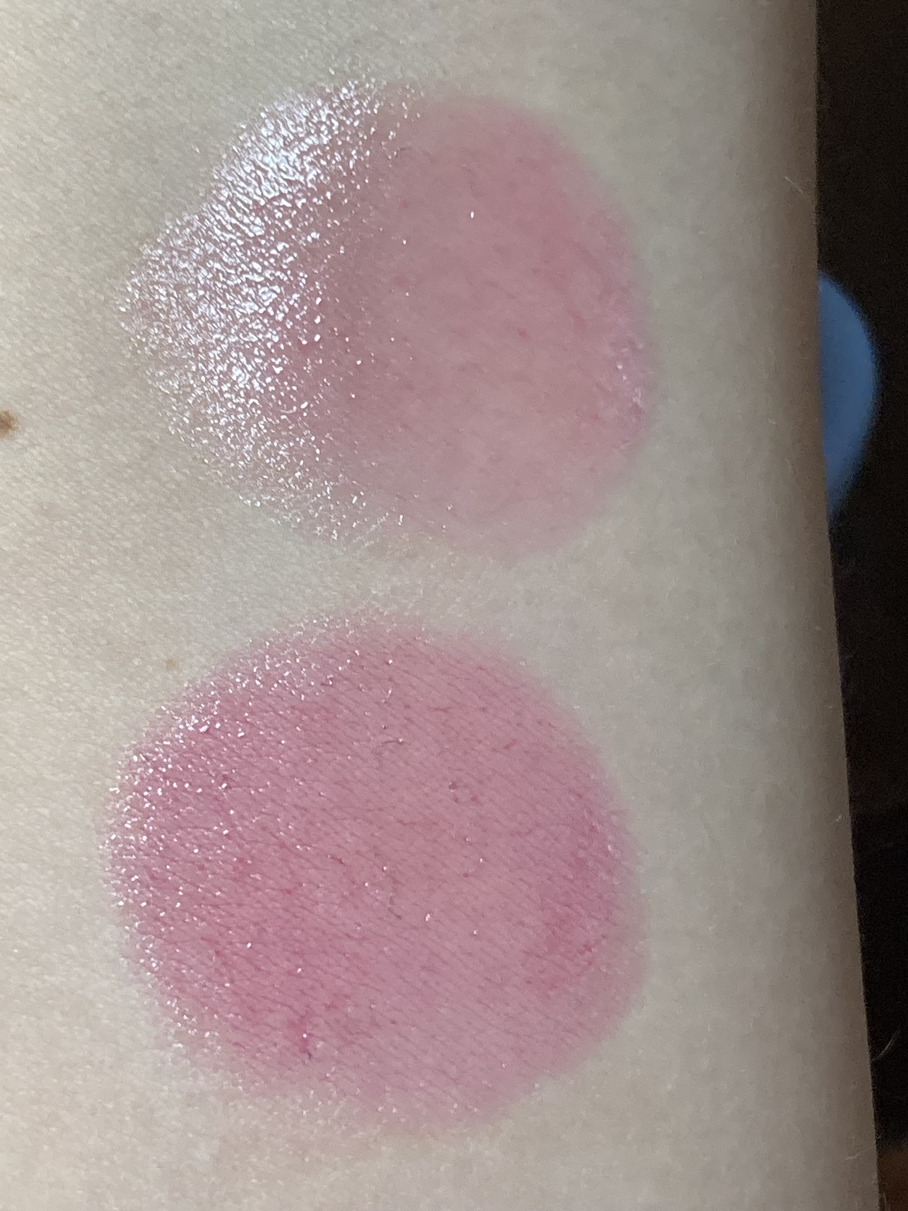 フィー リップアンドチーク グローイジェリーポット/fwee/リップグロスを使ったクチコミ（3枚目）