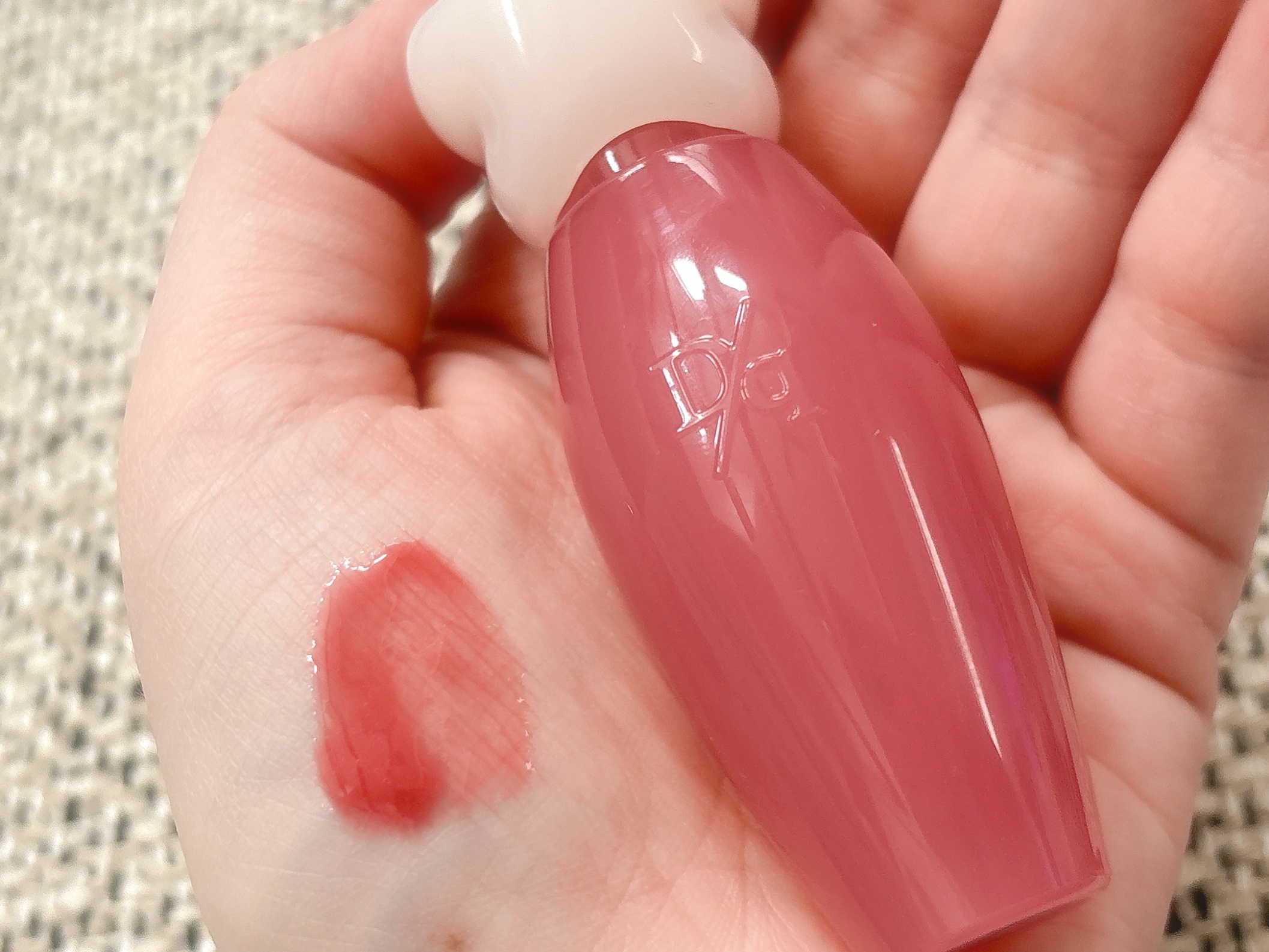 ピュアウォーターリップグロス/dasique/リップグロスを使ったクチコミ（2枚目）